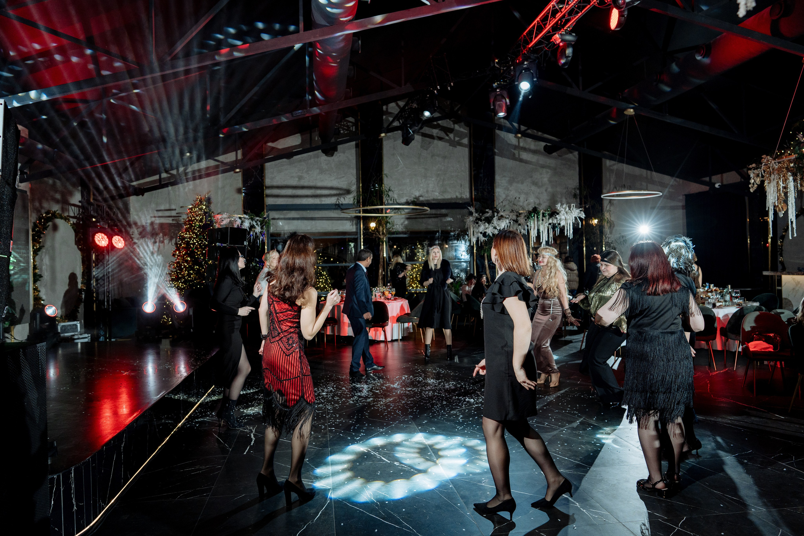 Альбион Тур