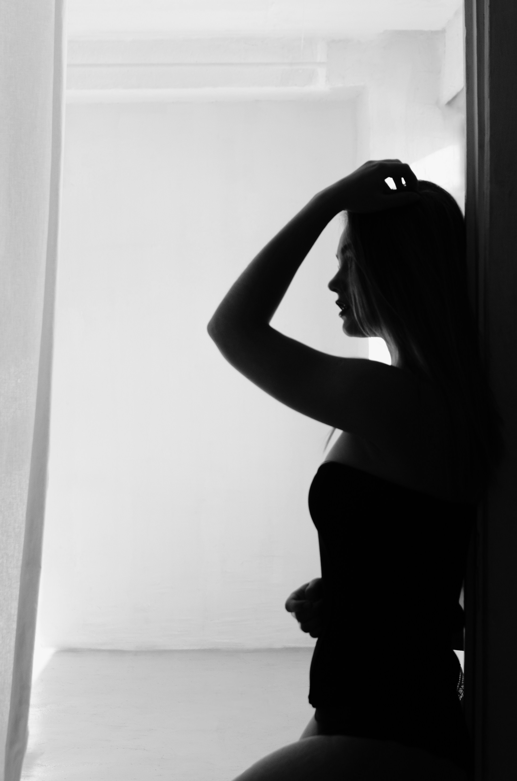 Женская фотосессия в стиле минимализм. Денисова Аля — фотограф для парных съемок и индивидуальных историй в Барнауле