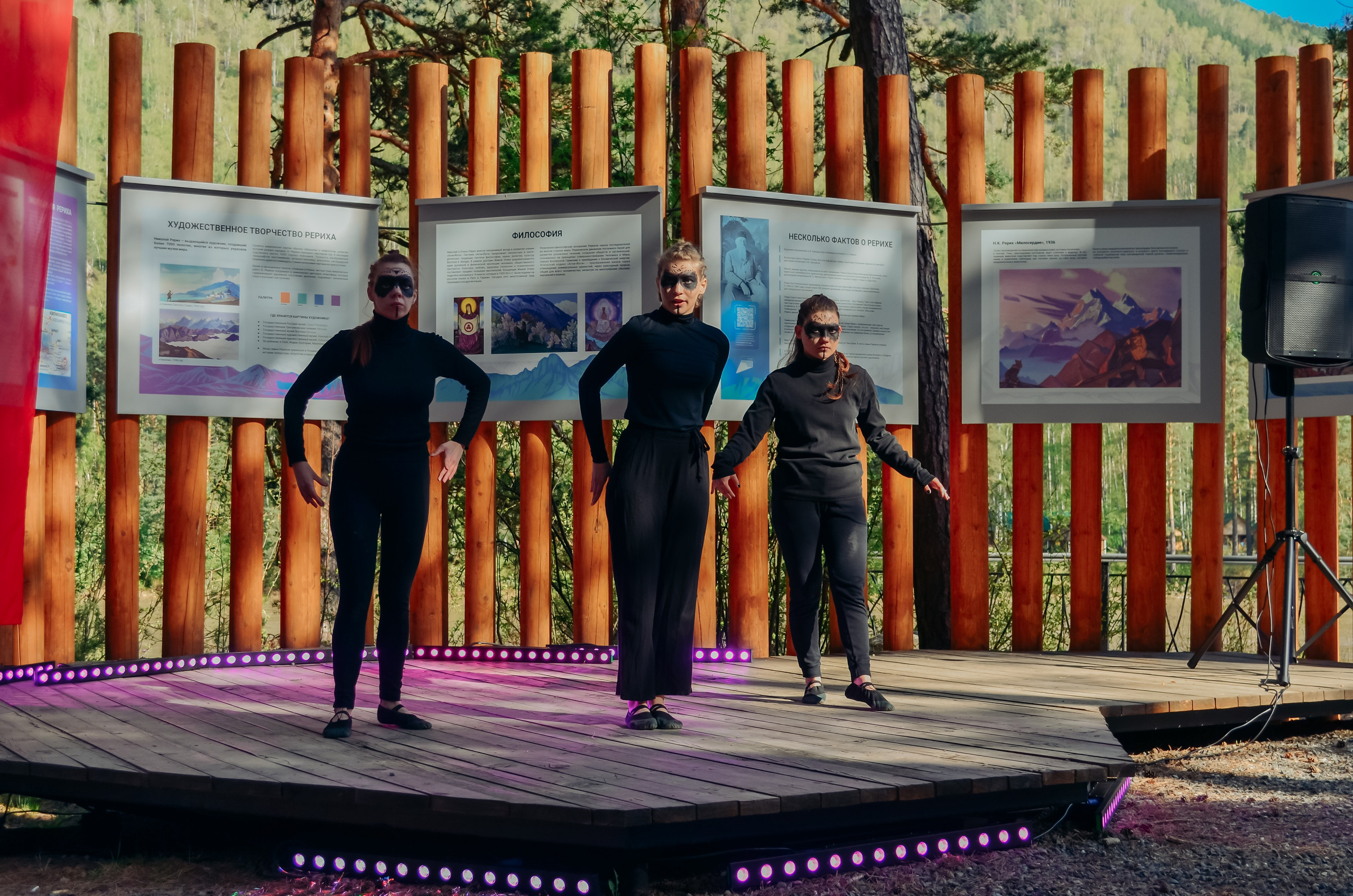 Фестиваль «Цветение Маральника на Алтае 2025». Фоторепортаж. Денисова Аля — фотограф для парных съемок и индивидуальных историй в Барнауле