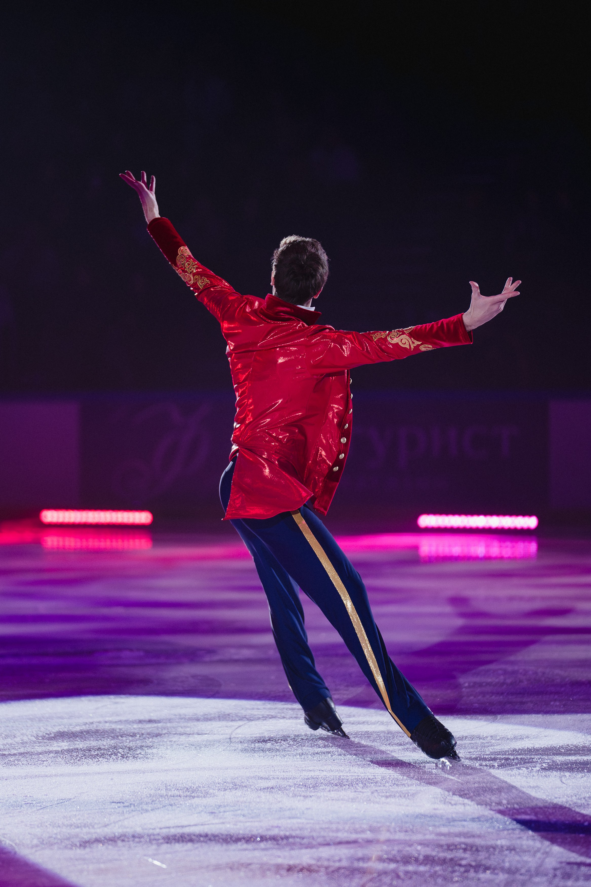 Шоу Этери Тутберидзе в Новосибирске. Воробьева Ксения — Спортивный и танцевальный фотограф Новосибирск