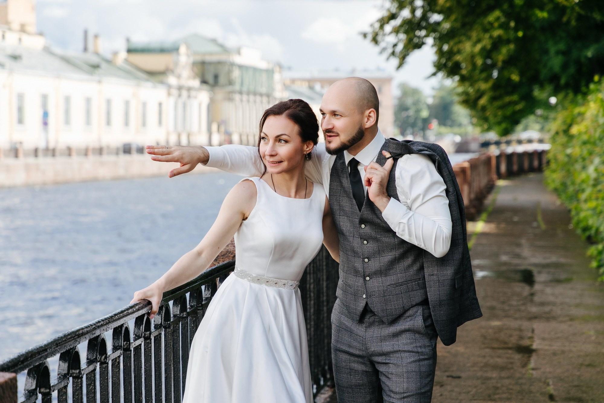 свадьба в спб где провести, как оформить документы в загсе спб, загсы спб, дворцы бракосочетания в спб, загс на английской набережной, визажист на свадьбу спб, свадебные наряды, свадебная прическа, букет невесты заказать, костюм на свадьбу