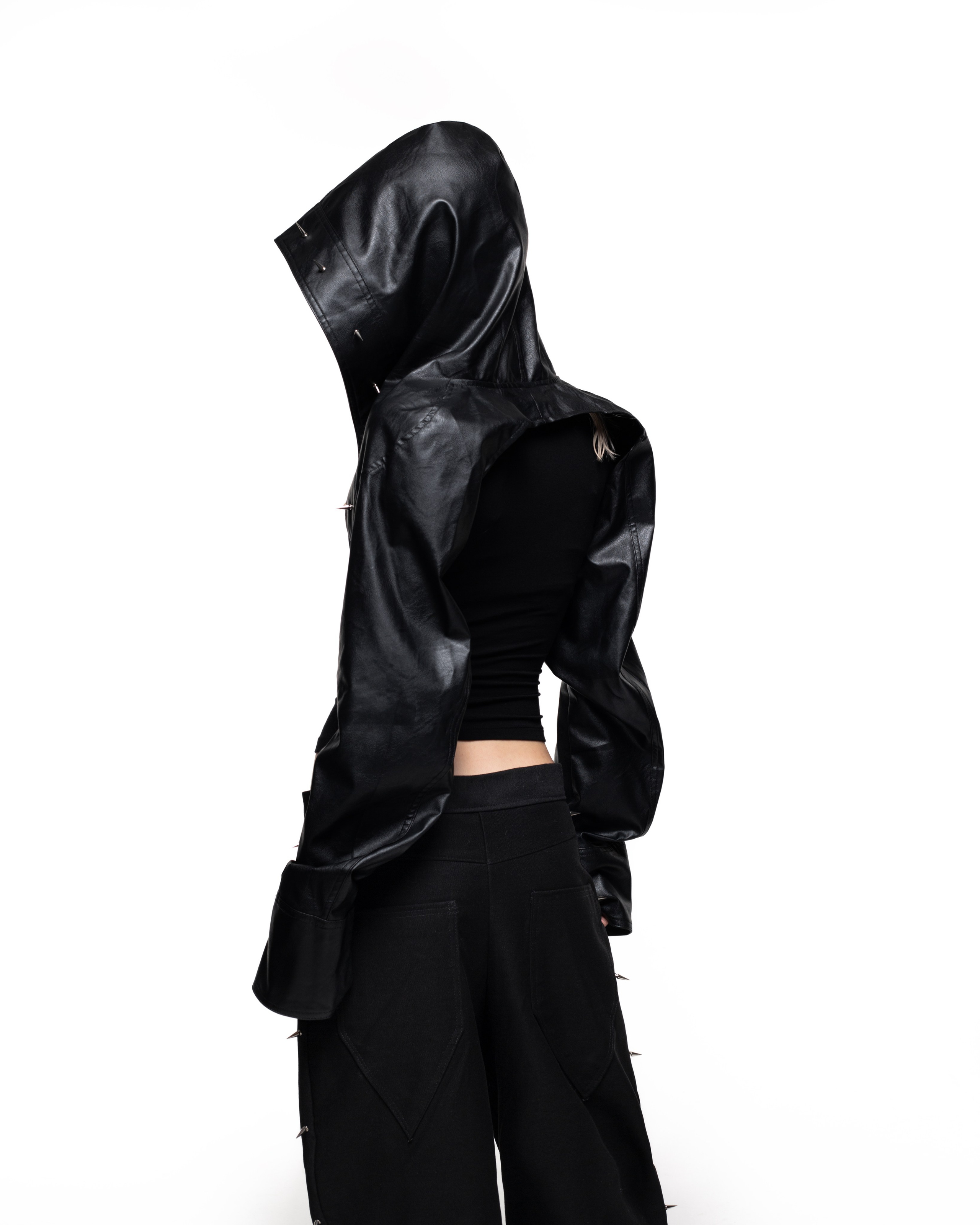 КАТАЛОГ | белый фон. RUNA production — стильные съемки для брендов