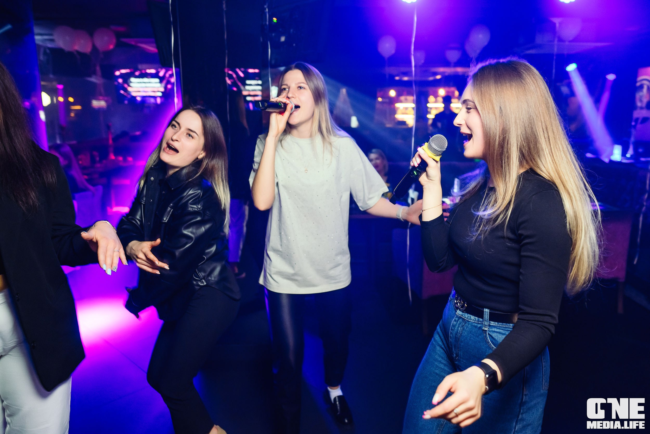 Фоторепортаж из караоке-клуба Эйфория. One Media Life: фоторепортажи, фотоотчеты с мероприятий и заведений