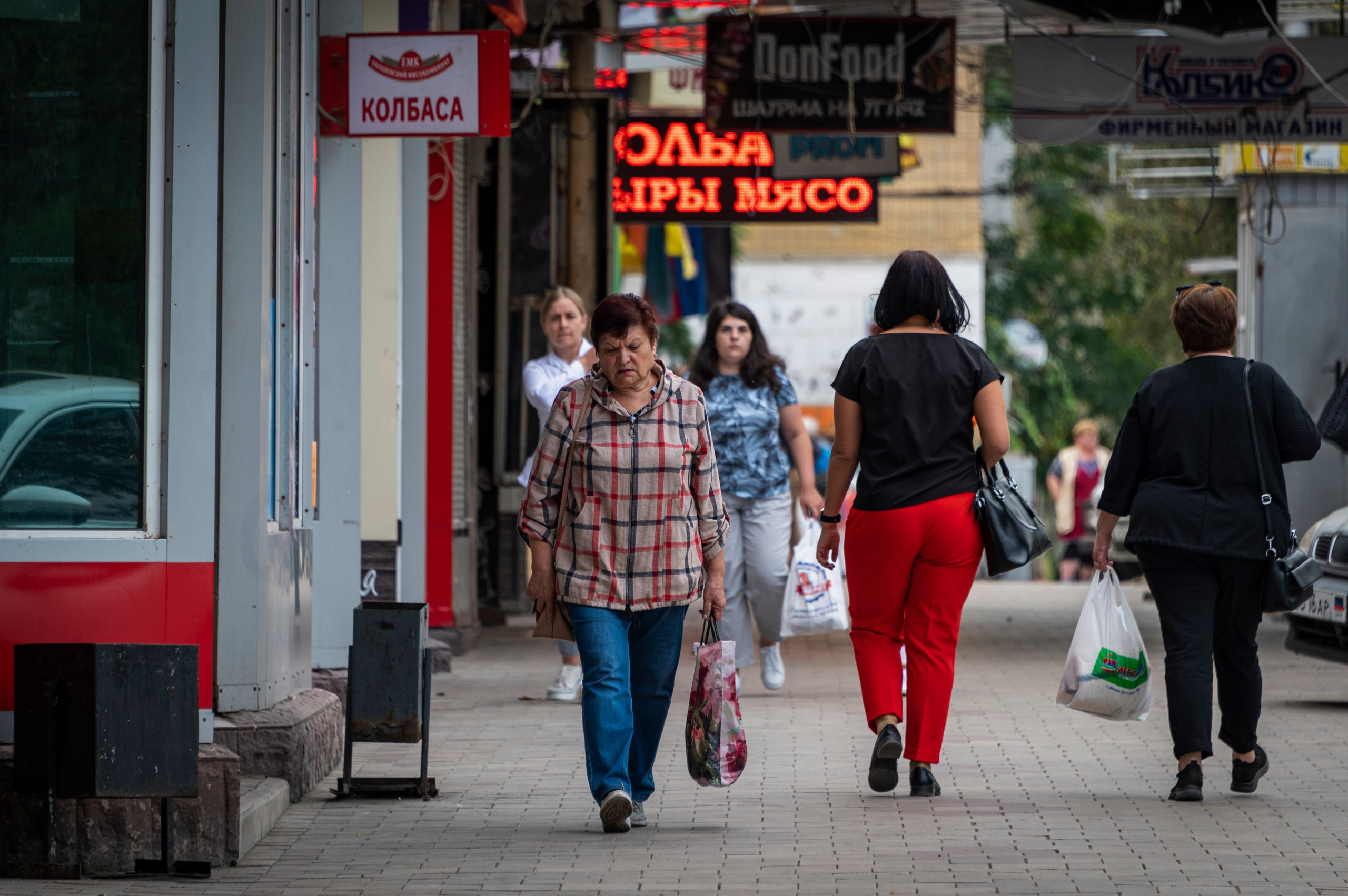 Авторская серия фотографа Романа Адлера «Ради Жизни». Фотограф Роман Адлер