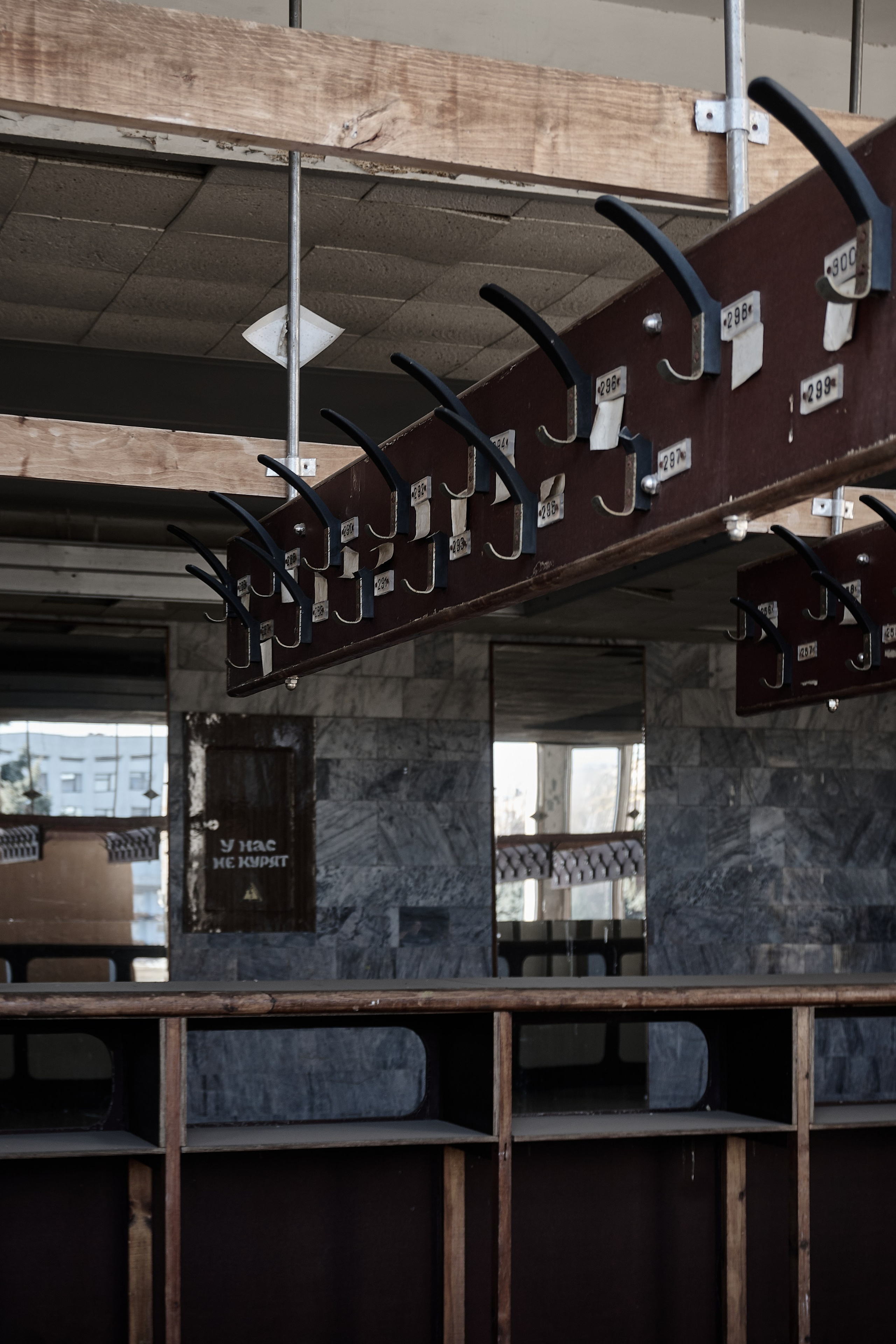 Будни съёмок фотопроекта Территории. Фотограф Роман Адлер