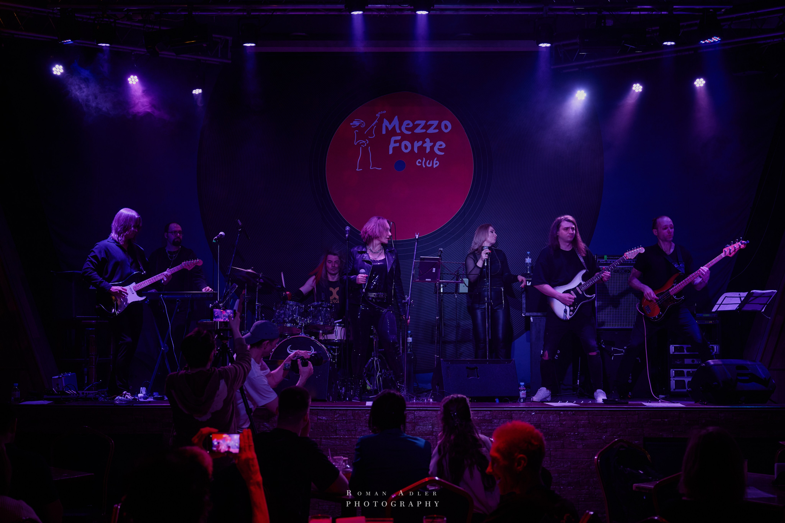 Mezzo Forte club. Фотограф Роман Адлер