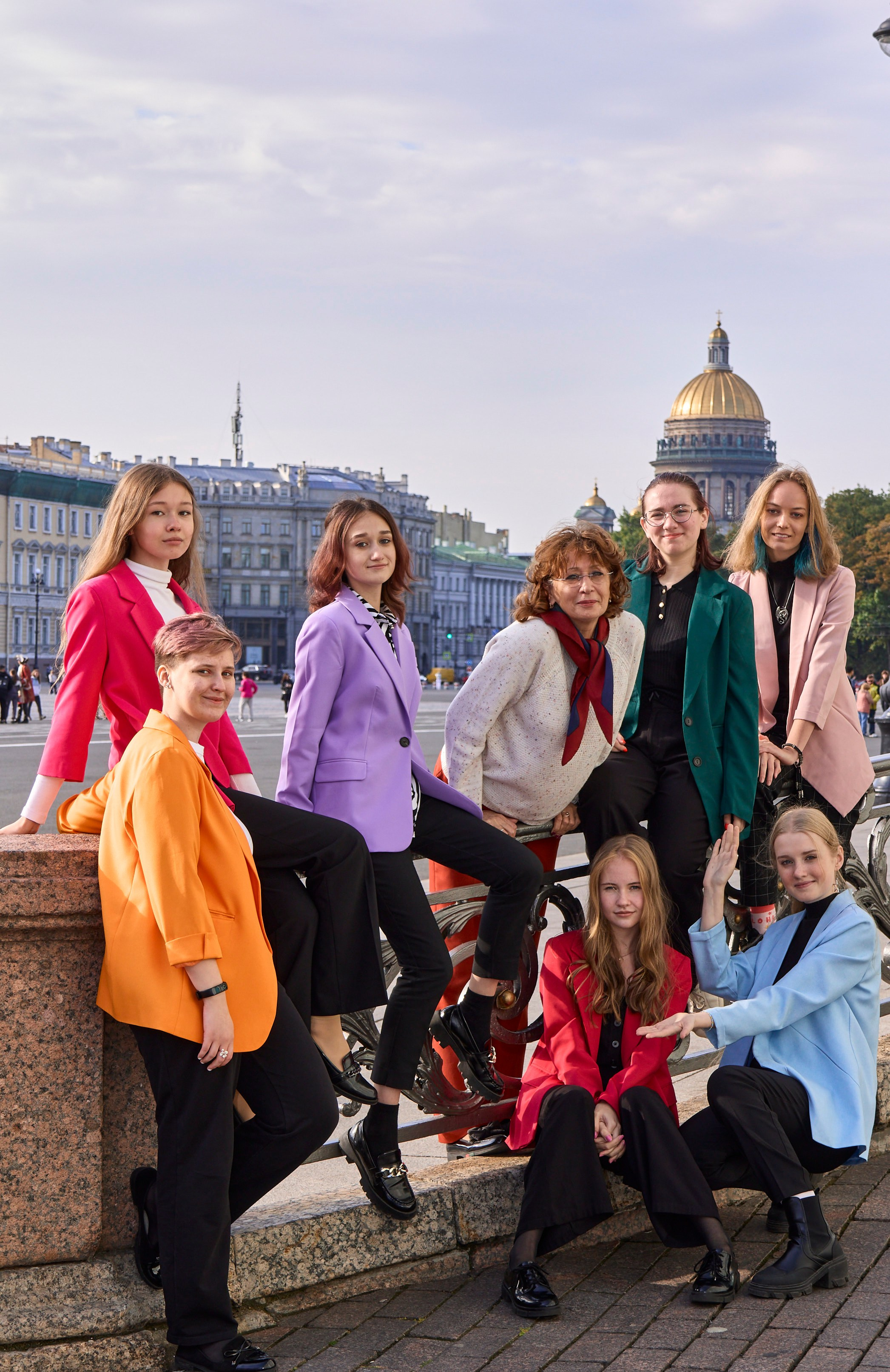 ПРОГУЛКА ПО ГОРОДУ. Школьная фотография в Санкт-Петербурге, выпускные альбомы, фотосессии