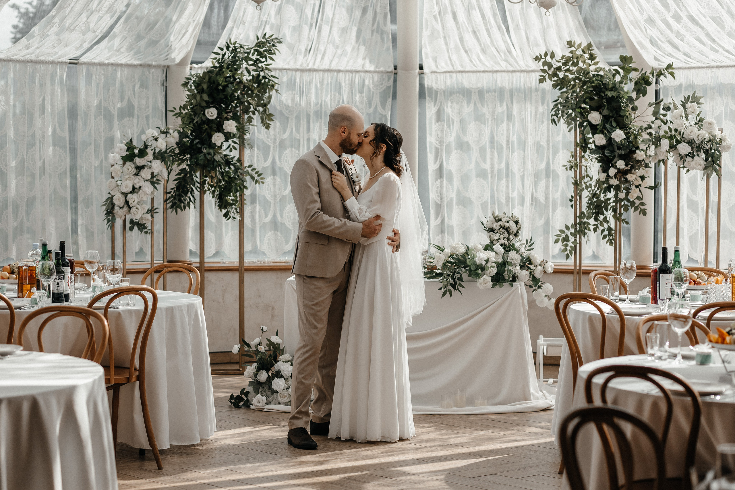 Свадьба Евгения и Валерии. Свадебный фотограф в Челябинске Оксана Мишакова