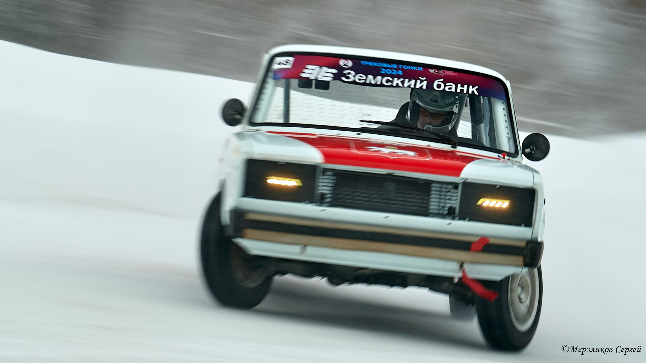 Трековые автогонки на льду Чемпионат России. Спортивный репортажный фотограф в Ижевске Сергей Мерзляков