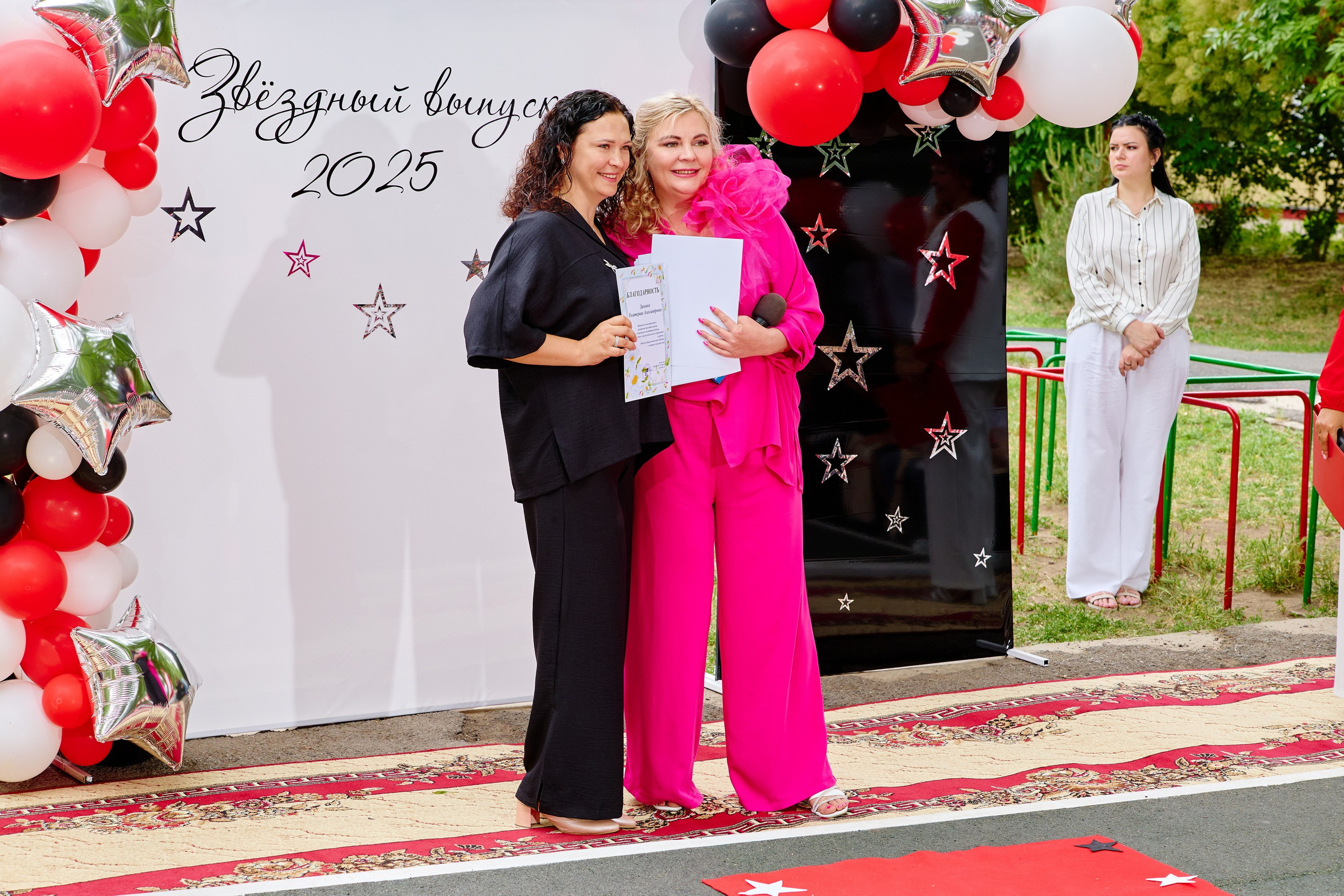 Выпускной 45 сад. Фотограф Выпускные альбомы Таганрог Сергей Коробченко