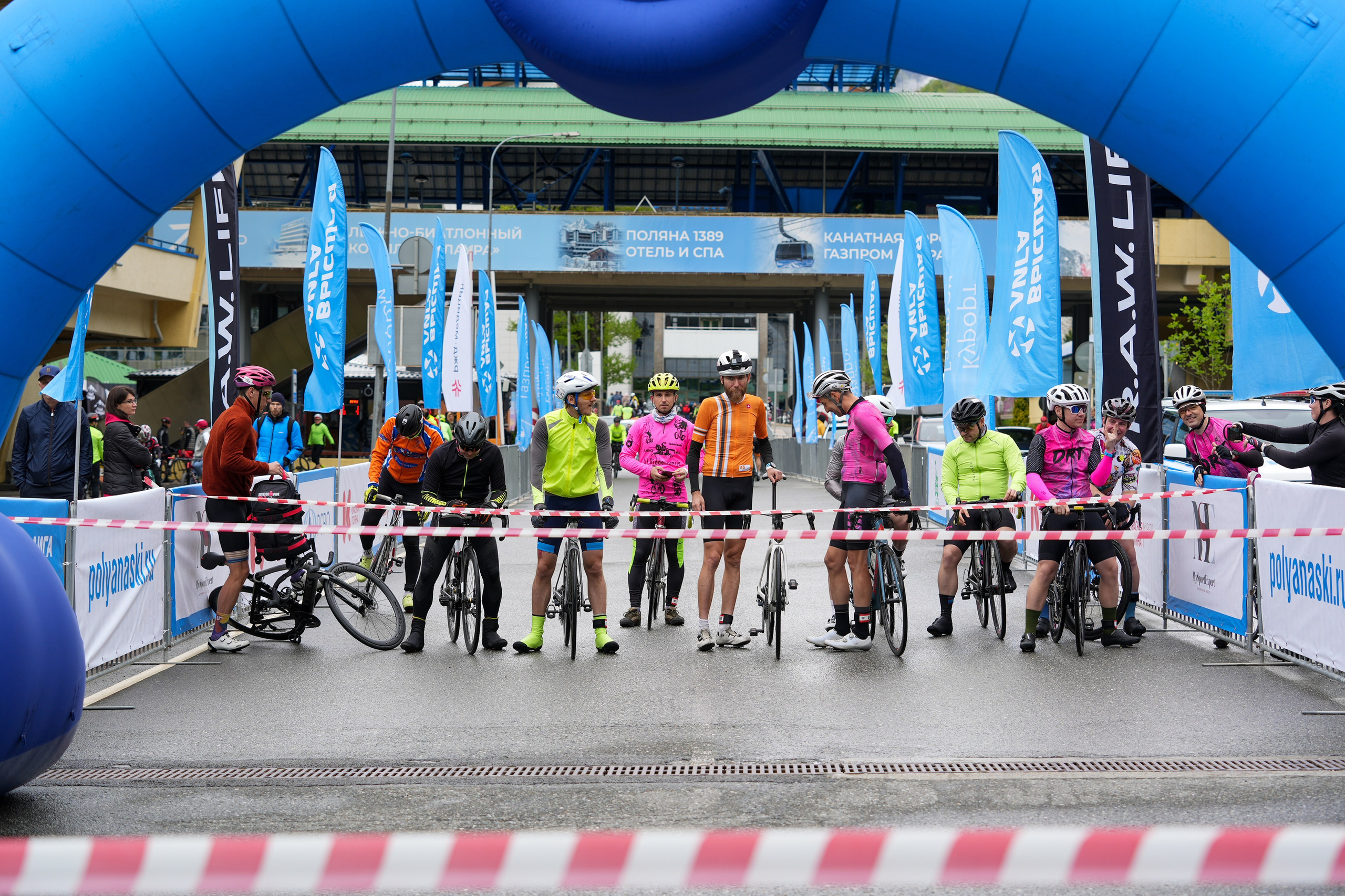 Велогонка «Три горы» на курортах горного кластера Красная Поляна. Репортажный фотограф в Красной Поляне и Сочи Павлюченко Екатерина