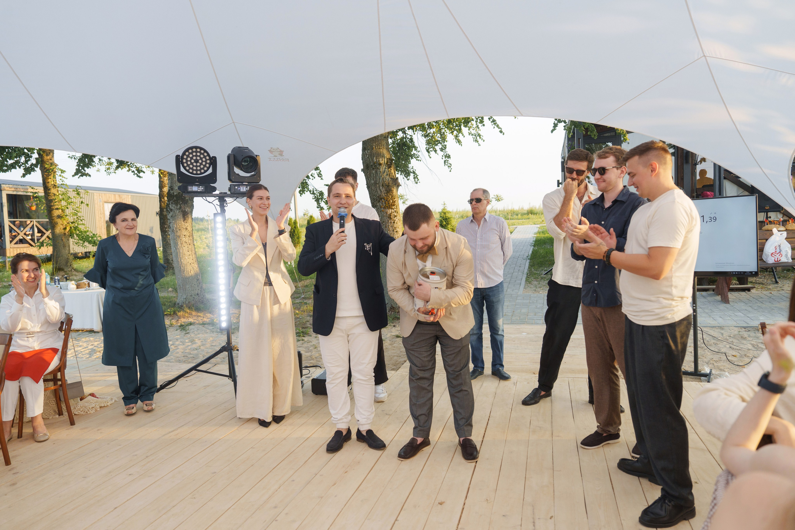 Михаил и Ольга (банкетная часть г. Брянск). Свадебный и репортажный фотограф Элина Козырьянова