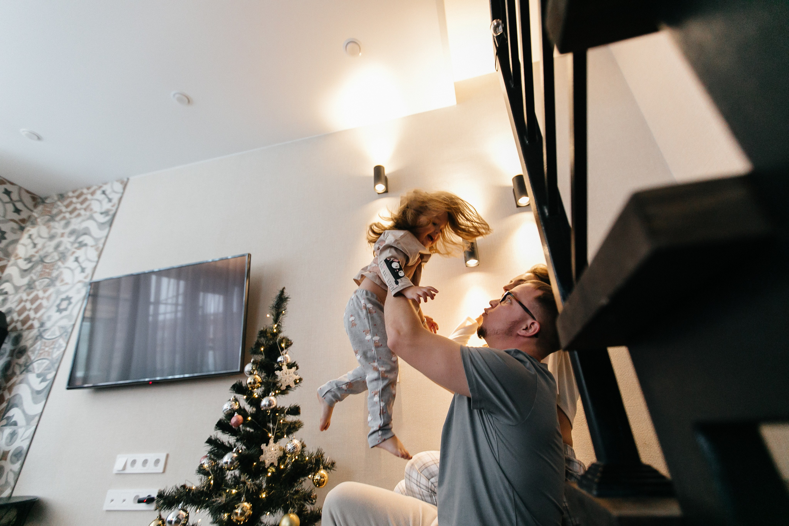 Где-то снежные дремлют метели, В ожидании праздничных чудес. Душевный фотограф Ваших самых ярких событий Марина Погребняк