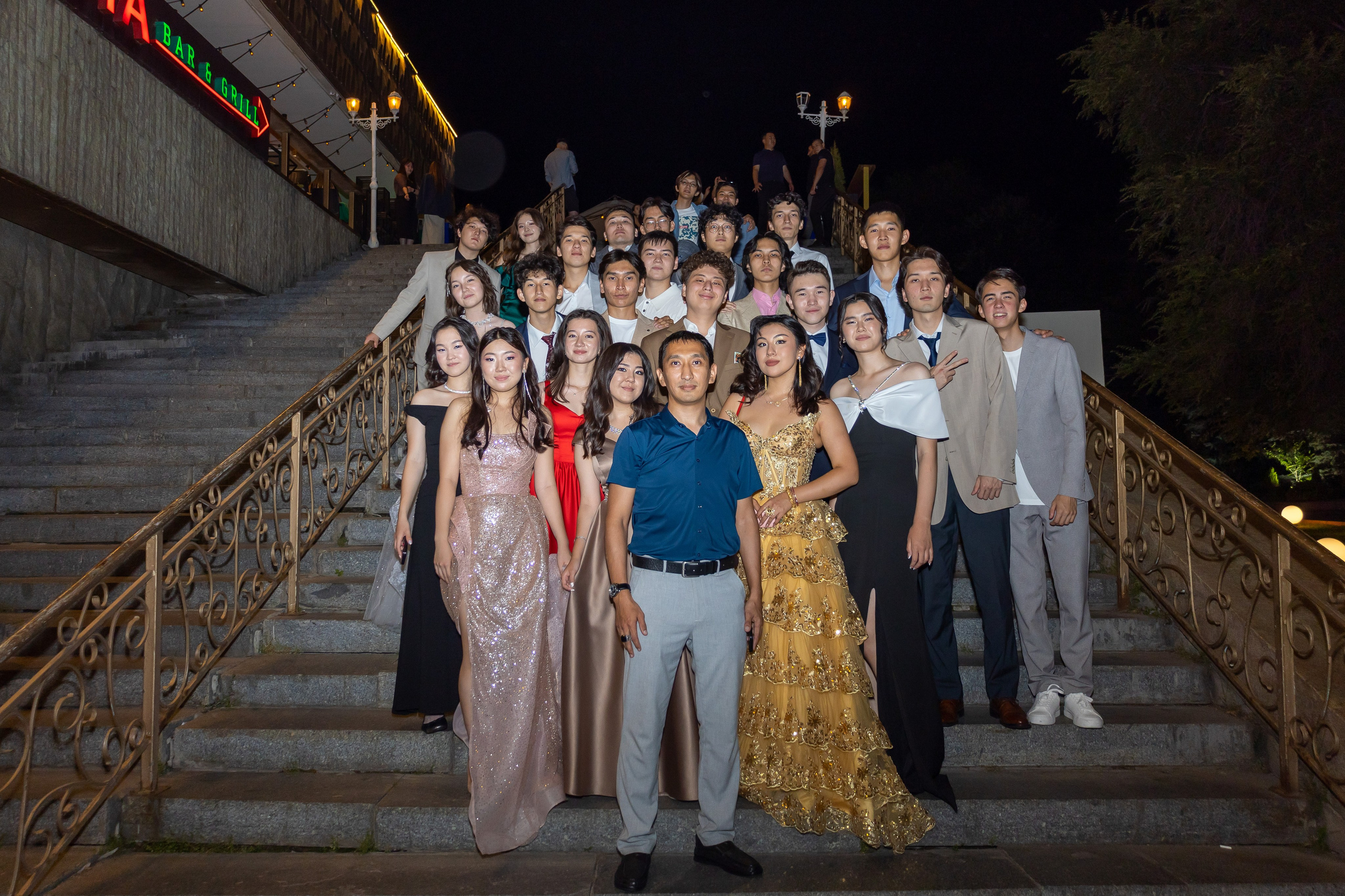 Выпускной вечер | Встреча рассвета. Фото и видеосъемка в Алматы