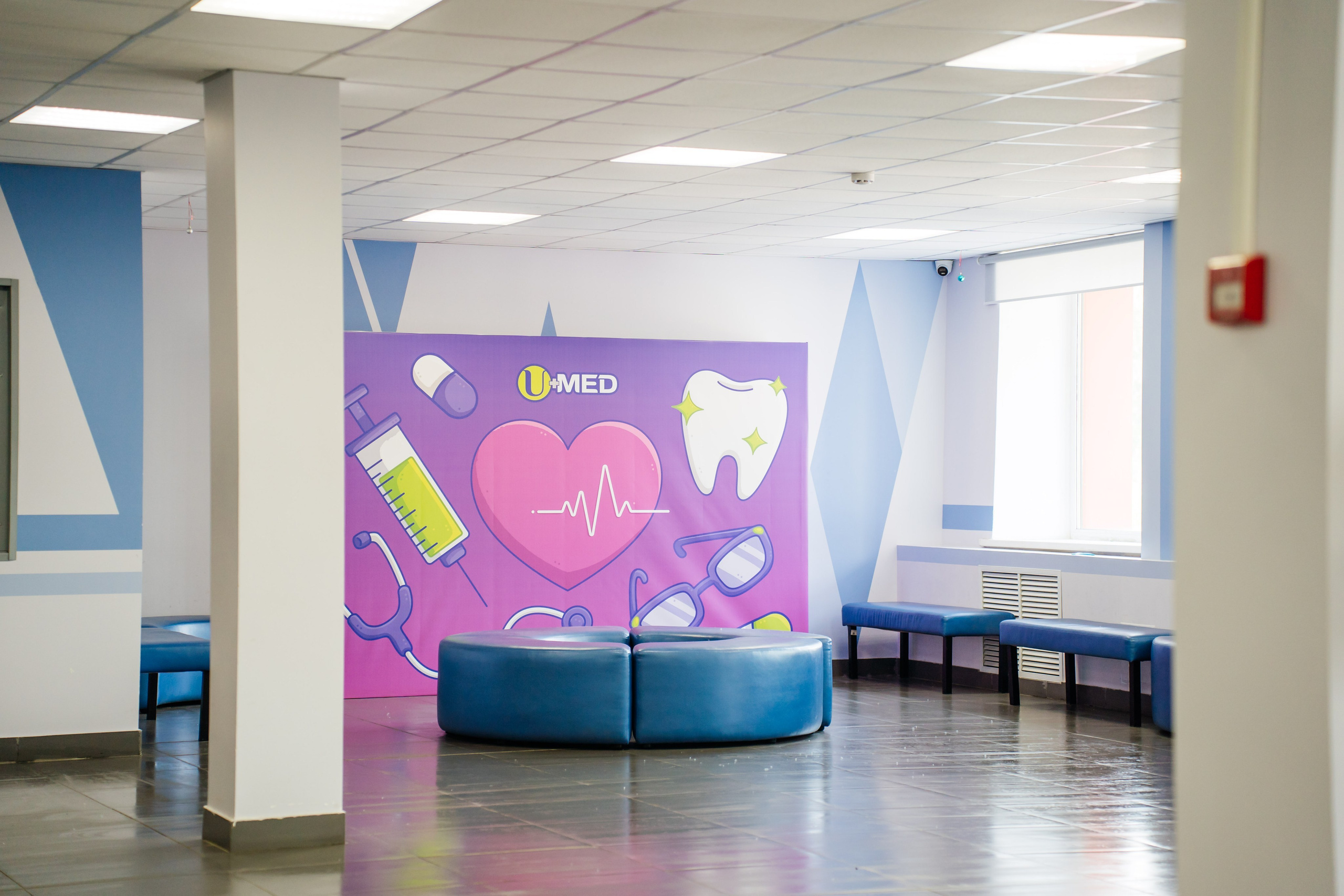 Съемка для Уральского медицинского колледжа ЮМЕД. Видеограф и Фотограф в Челябинске Ксения и Владимир Рюмины