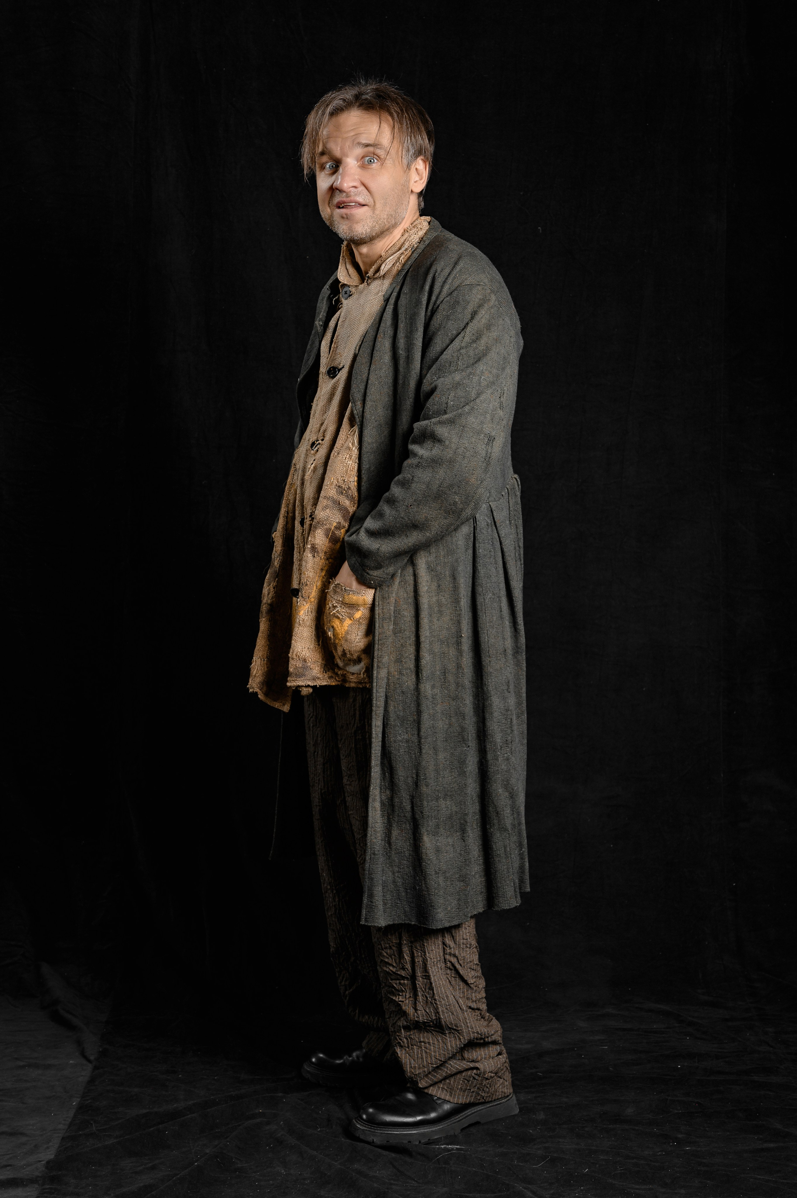 АФИША СПЕКТАКЛЯ «БЕДНОСТЬ НЕ ПОРОК». РЕПОРТАЖНЫЙ И БИЗНЕС ФОТОГРАФ В МОСКВЕ, ЕГОР НИКОЛАЕВ