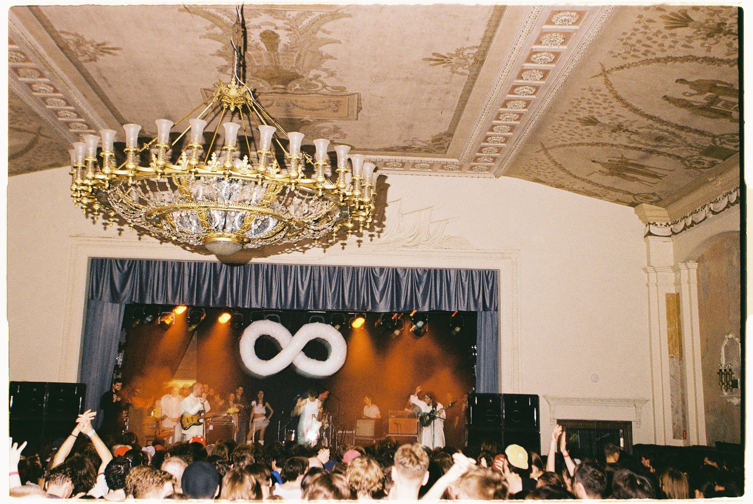 Источник март 2025. Илья Симонов фотограф москва