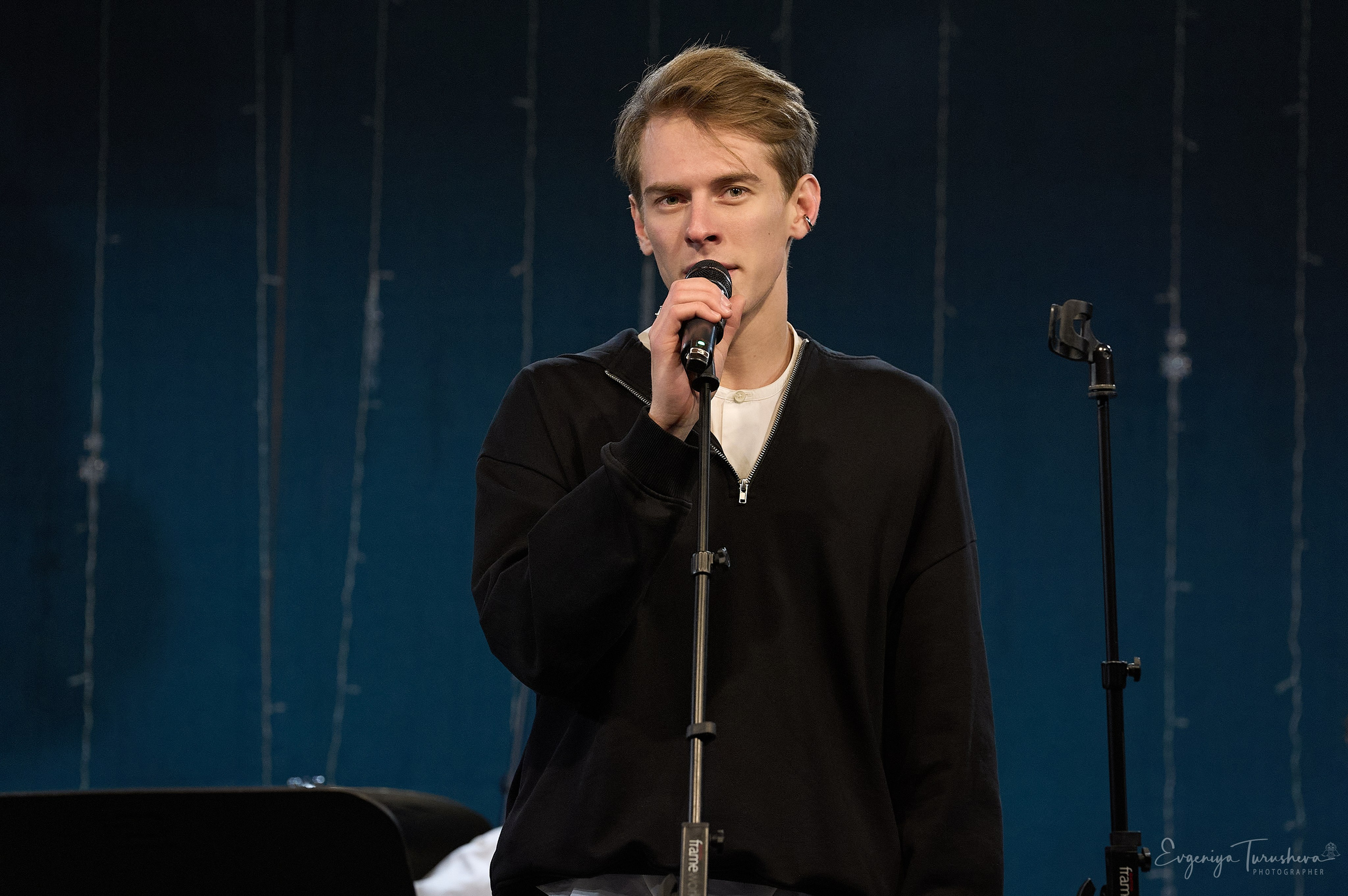 Каша без топора | 16.02.2026 | Сольный концерт Александра Казакова. Фотограф Евгения Турушева