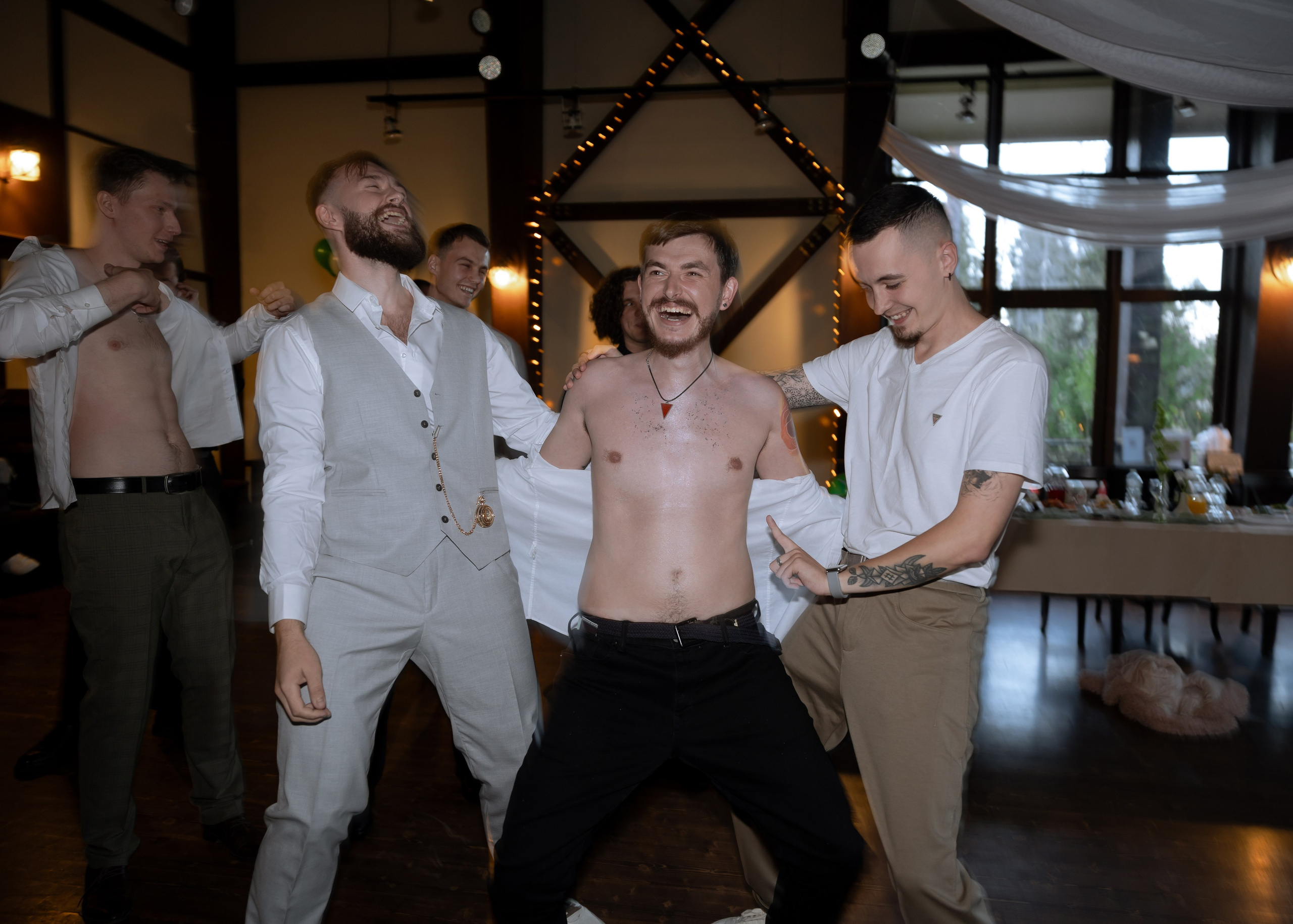 Виктор и Валерия. Свадебный фотограф в Санкт — Петербурге и Ленинградской о