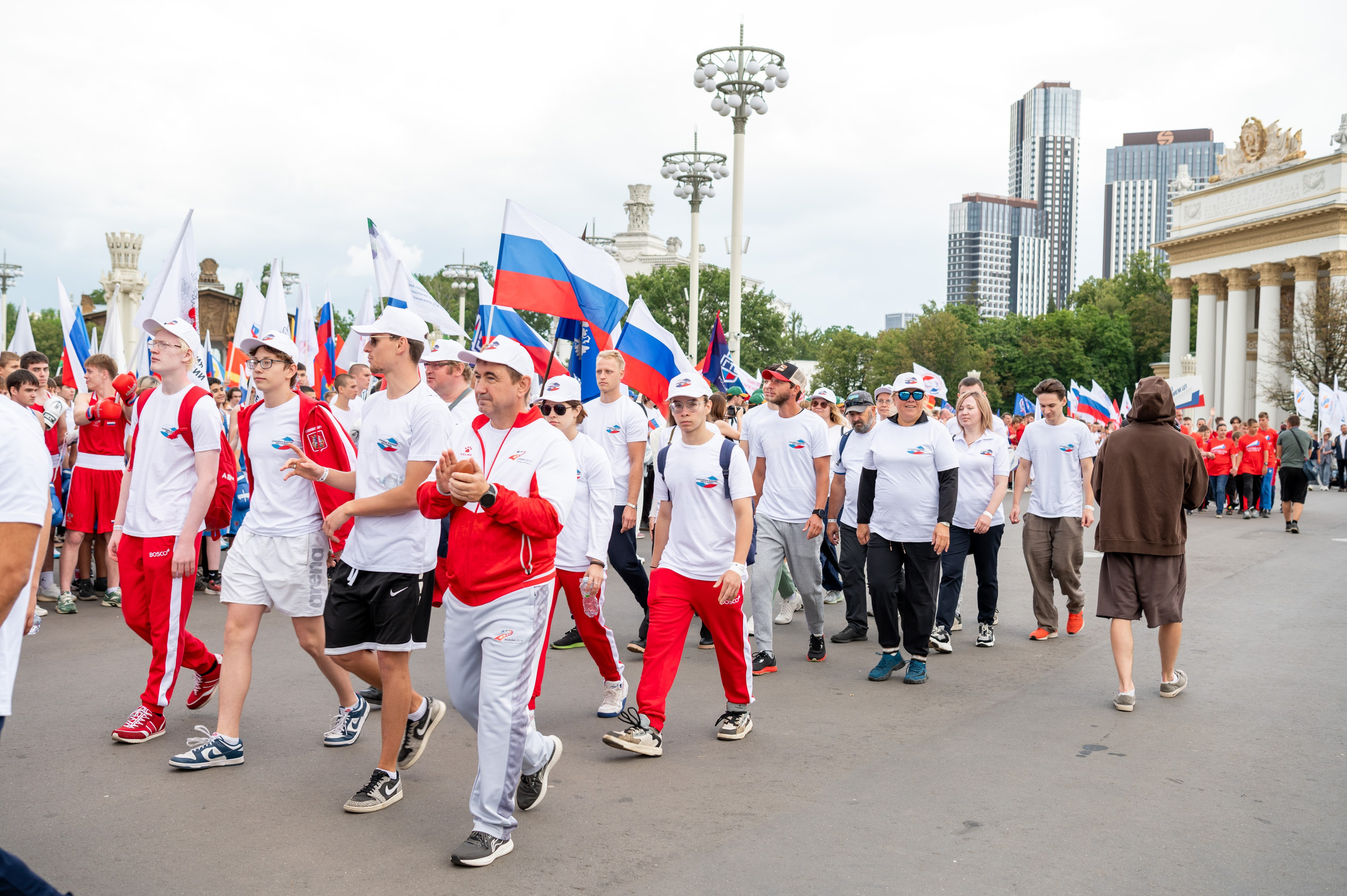 Спортивное шествие посвященное Дню физкультурника!. Детский и семейный фотограф г. Москва Оксана Катаджи
