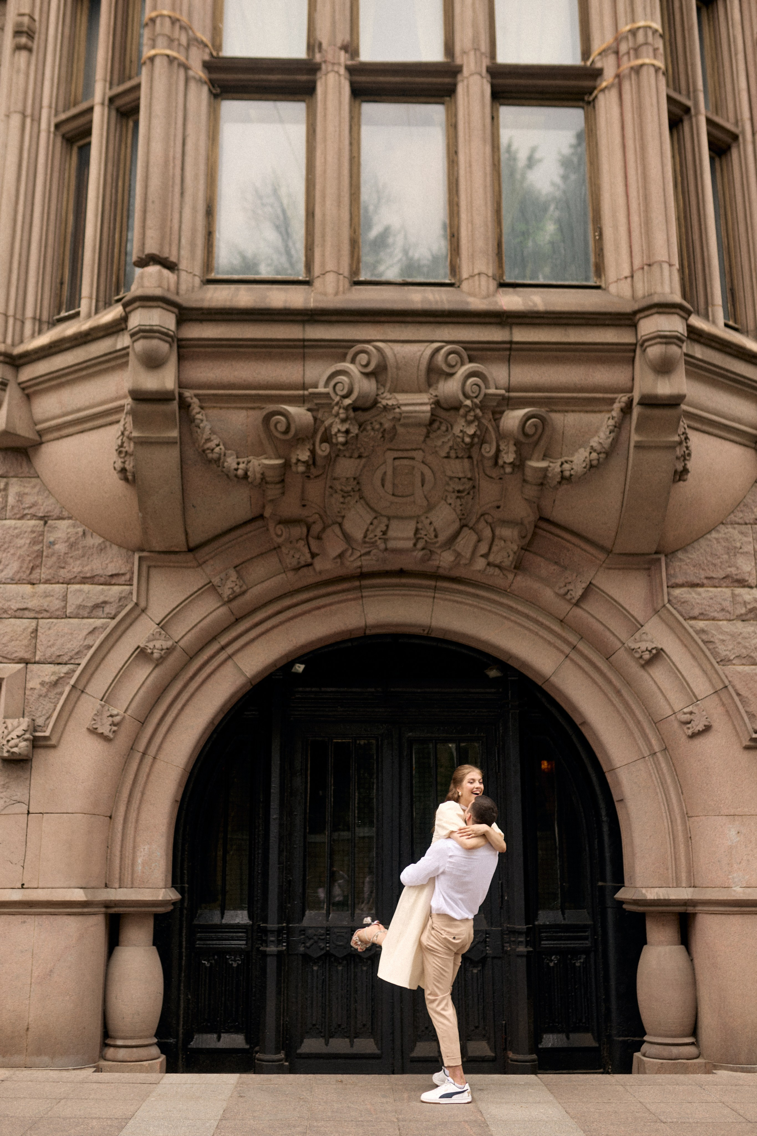 Свадебная Фотосессия в Грибоедовском загсе. Сестры Карабаза. Фотографы и ретушеры в Москве и Санкт-Петербурге