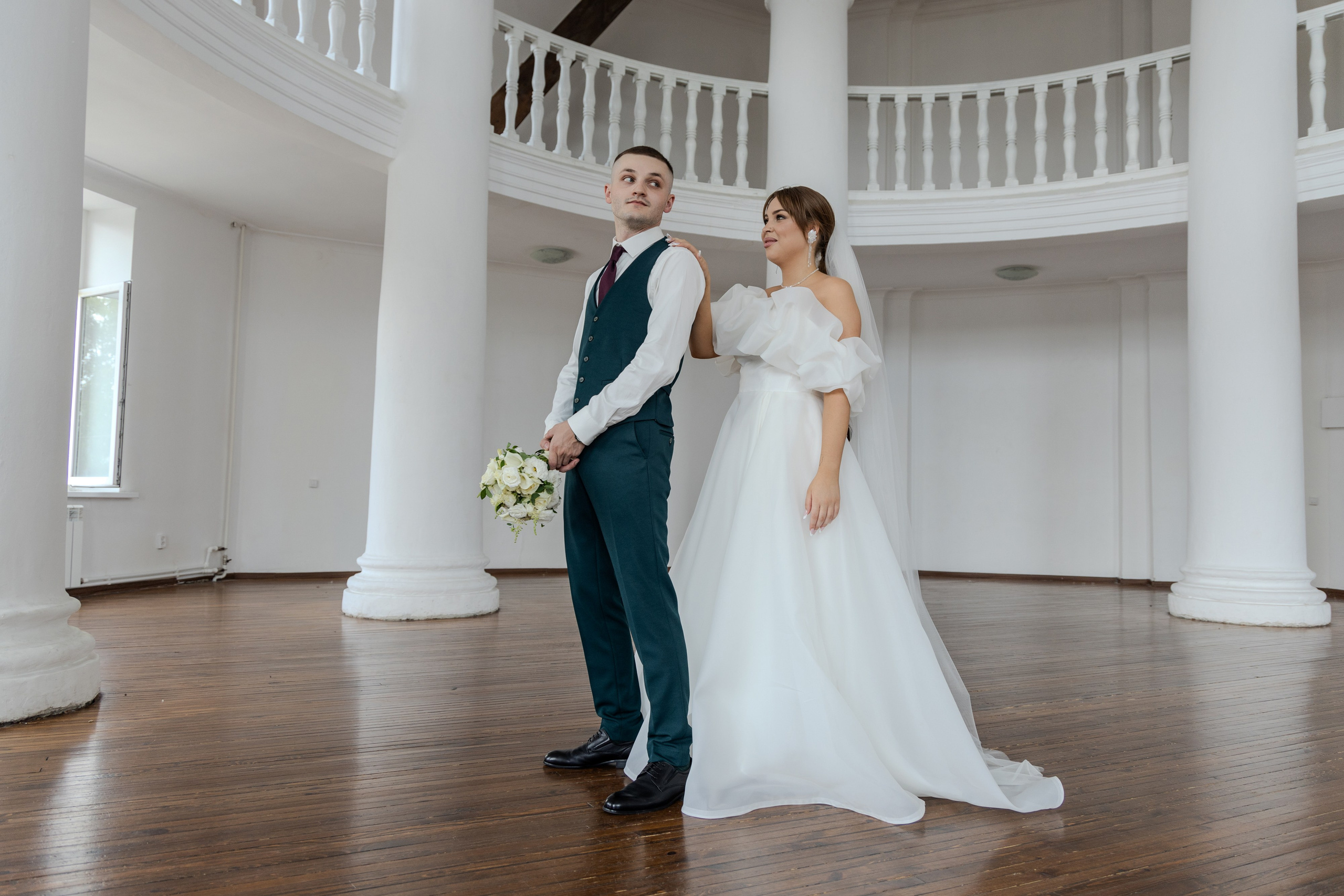 Vladislav & Daria. Фотограф свадебный, репортажный, индивидуальный, фото для маркетплейсов, брендов, автосалонов