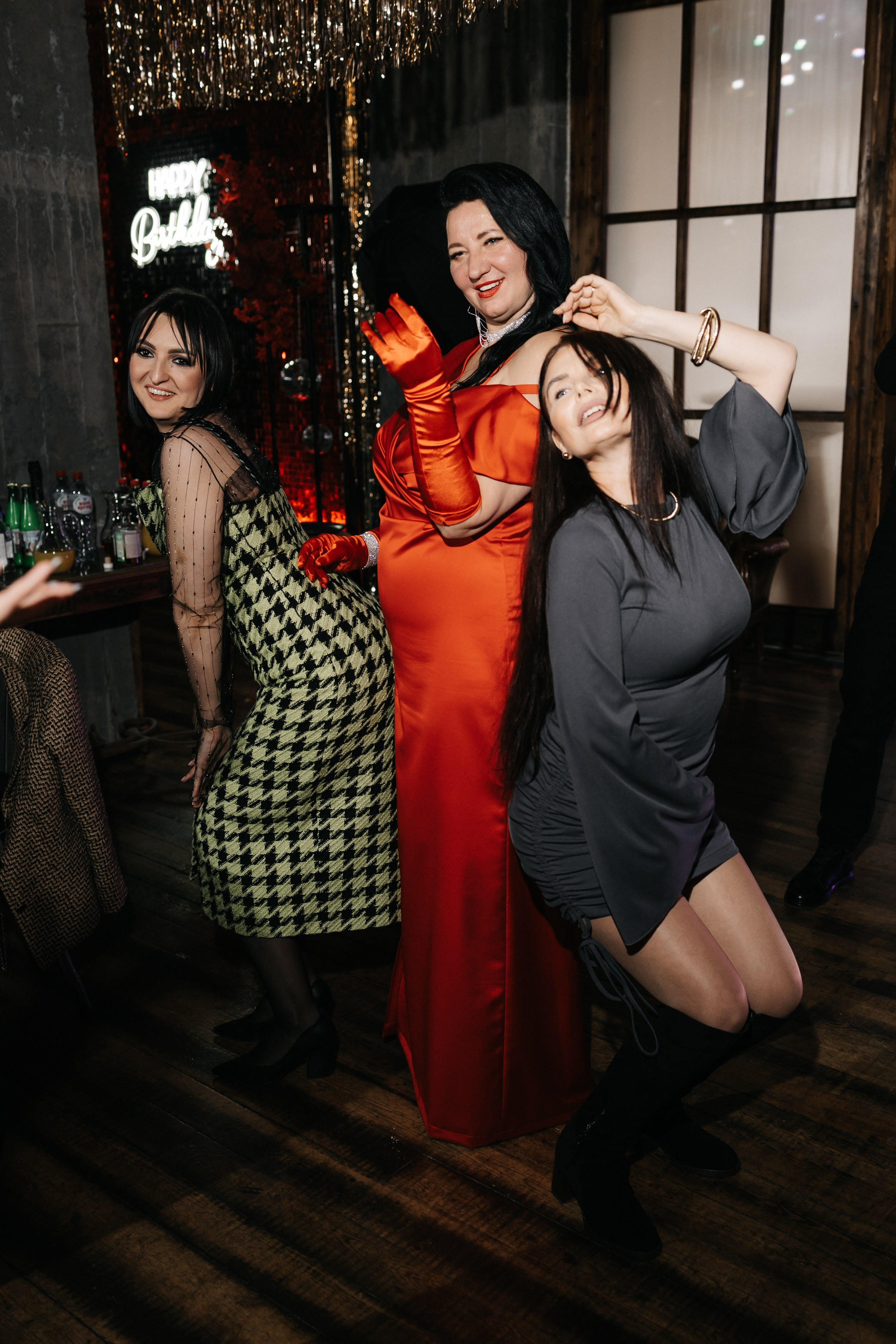 Королева января. Фотограф свадебный, репортажный, индивидуальный, фото для маркетплейсов, брендов, автосалонов