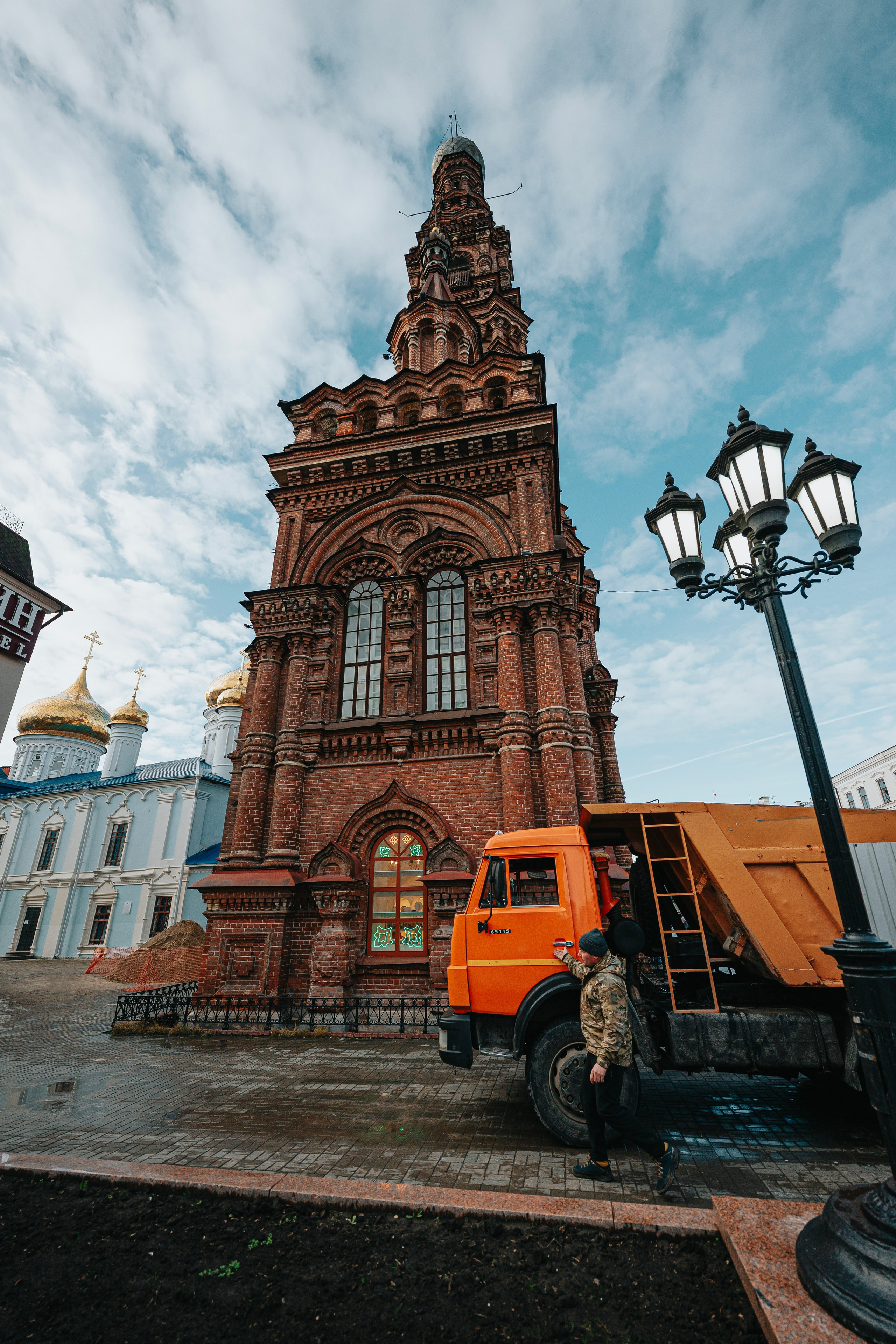 Стрит фото. Свадебный фотограф в Казани, и Зеленодольске Радик Мухаметов