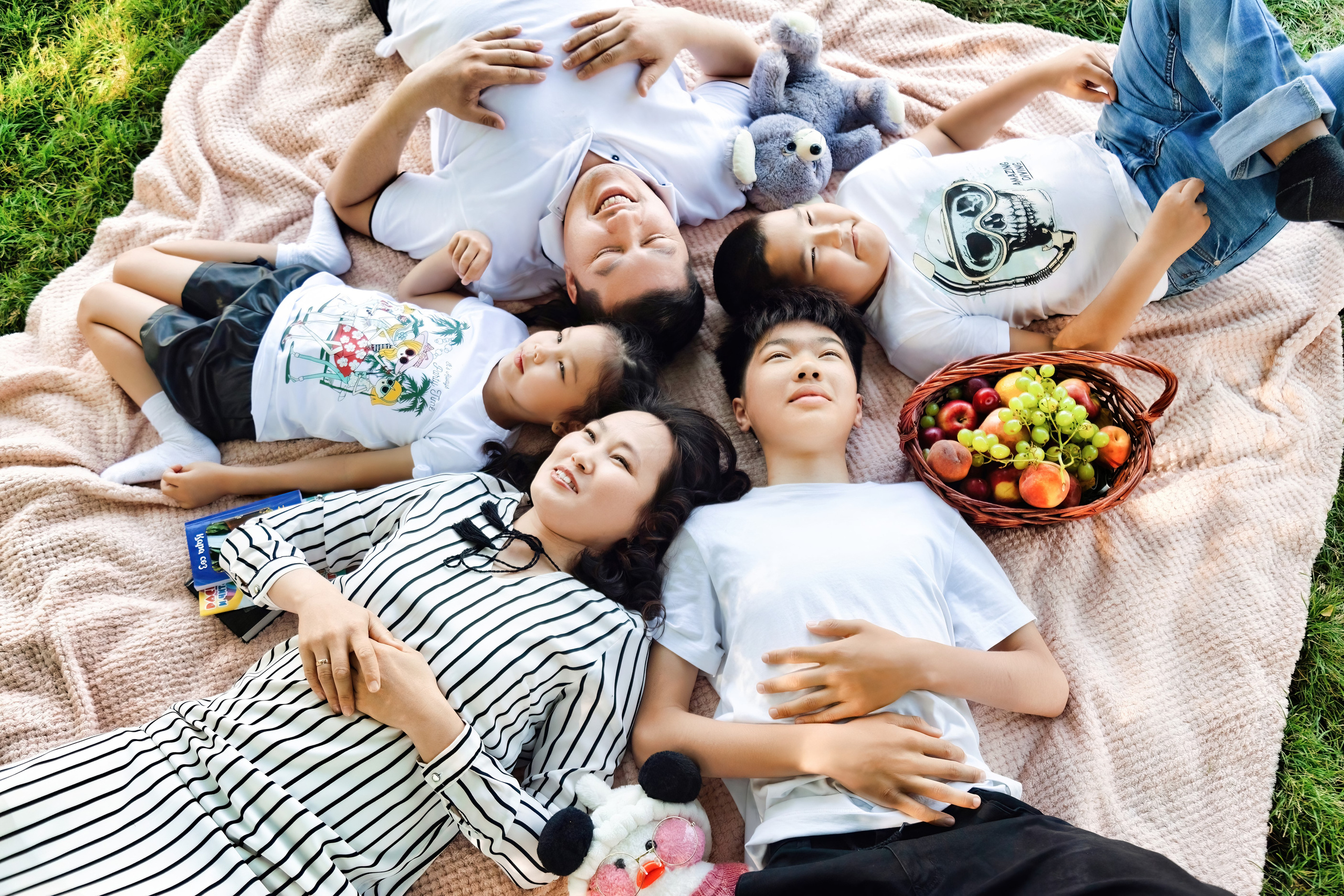 Семейная фотосессия. Фотограф в Атырау Максим Стадниченко