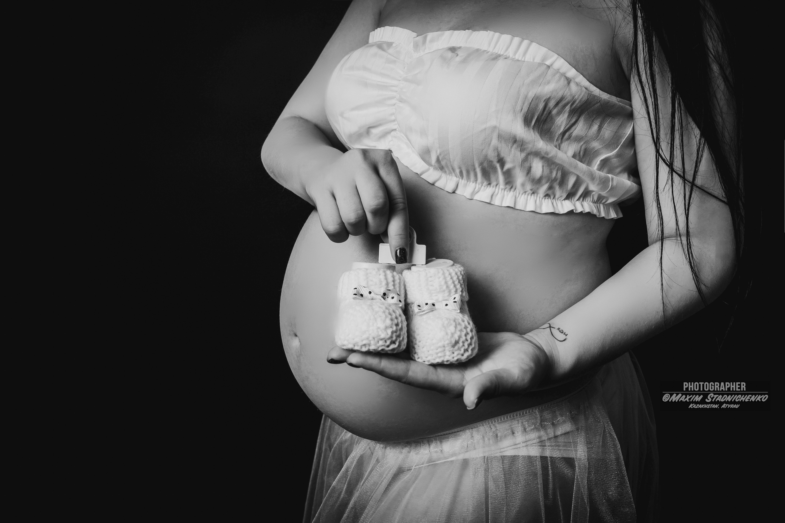 Фотосессия беременности. Фотограф в Атырау Максим Стадниченко