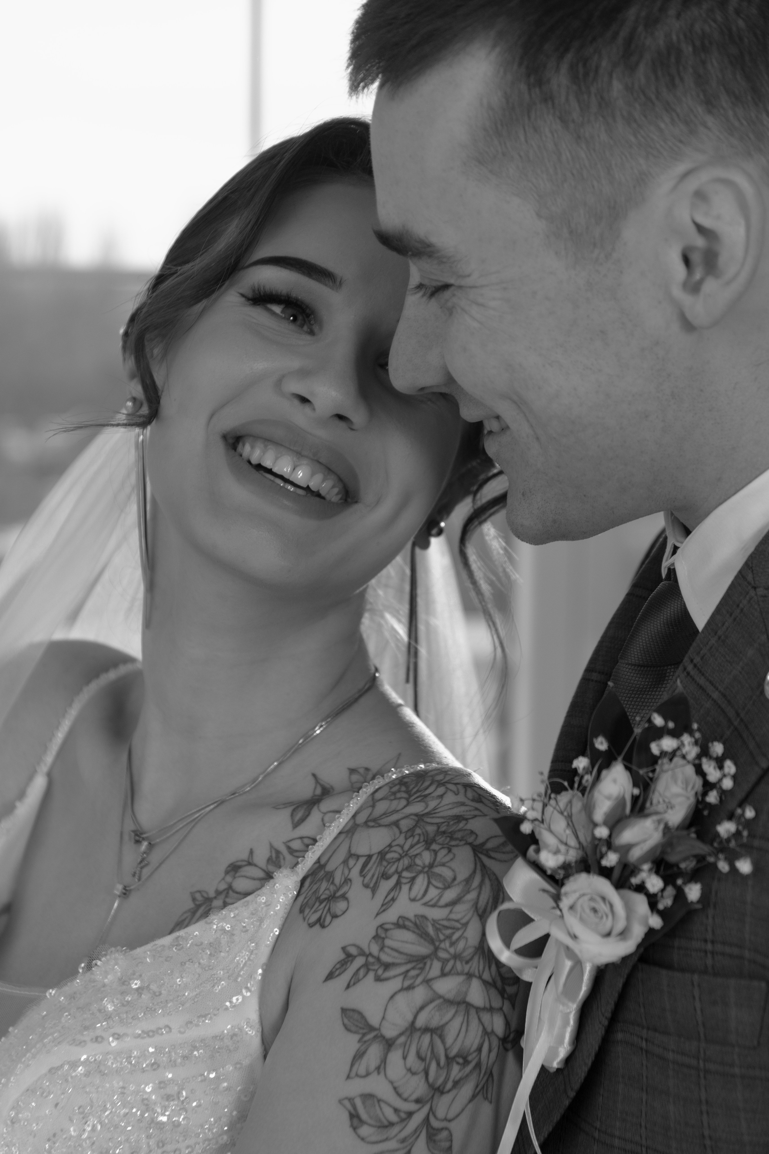 Свадебная фотосессия Владимира и Карины в Донецке. Свадебный видеограф Анна Малервейн в Донецке