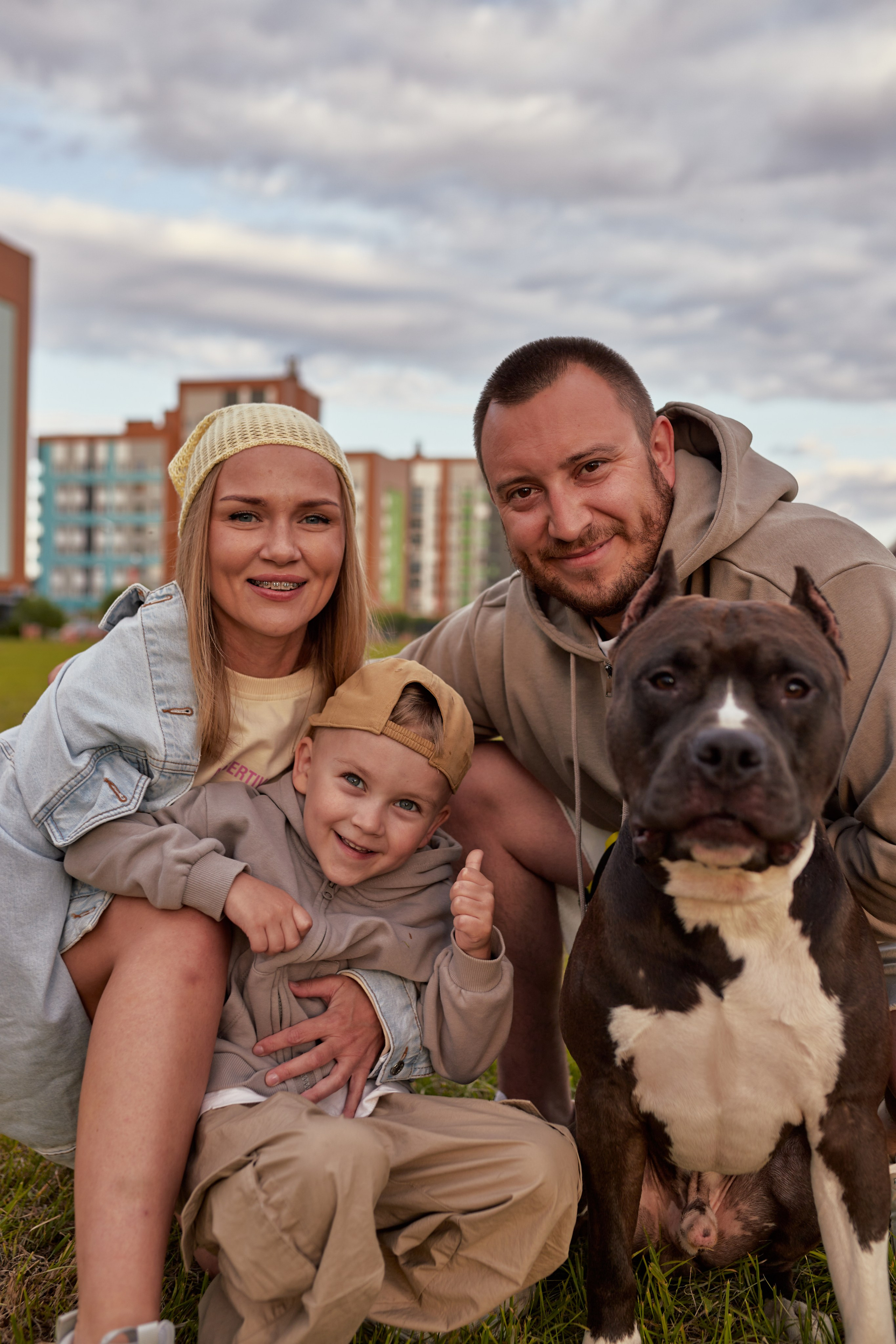Семейная прогулочная фотосессия. Свадебный, репортажный фотограф в Екатеринбурге Гордин Иван