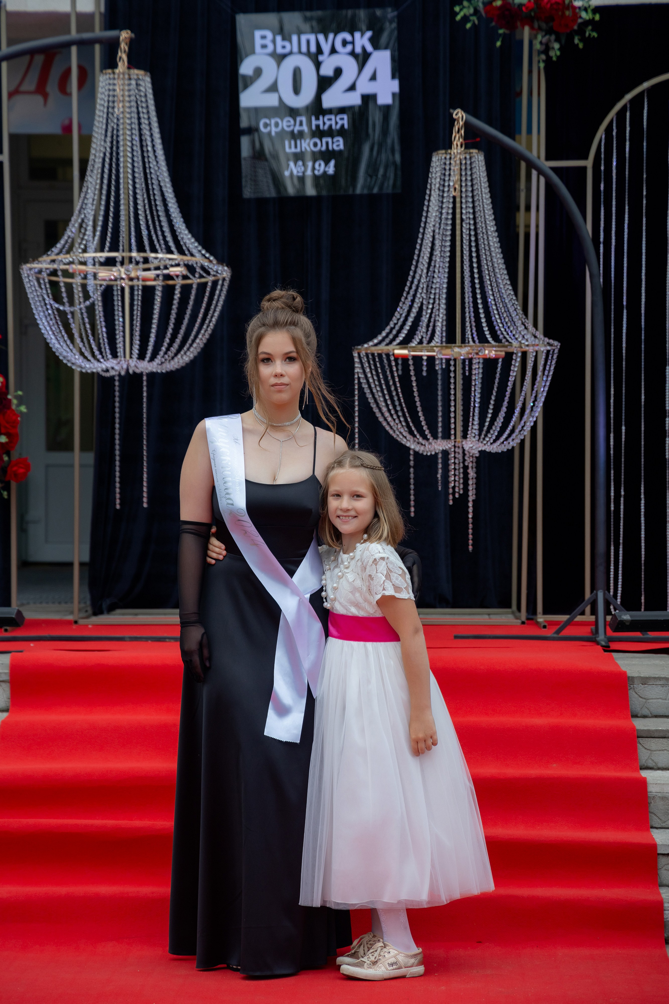 Школьный выпускной 2024 год в Соколе (Минск). Свадебный фотограф в Минске/Беларуси Сергей Спиридонов