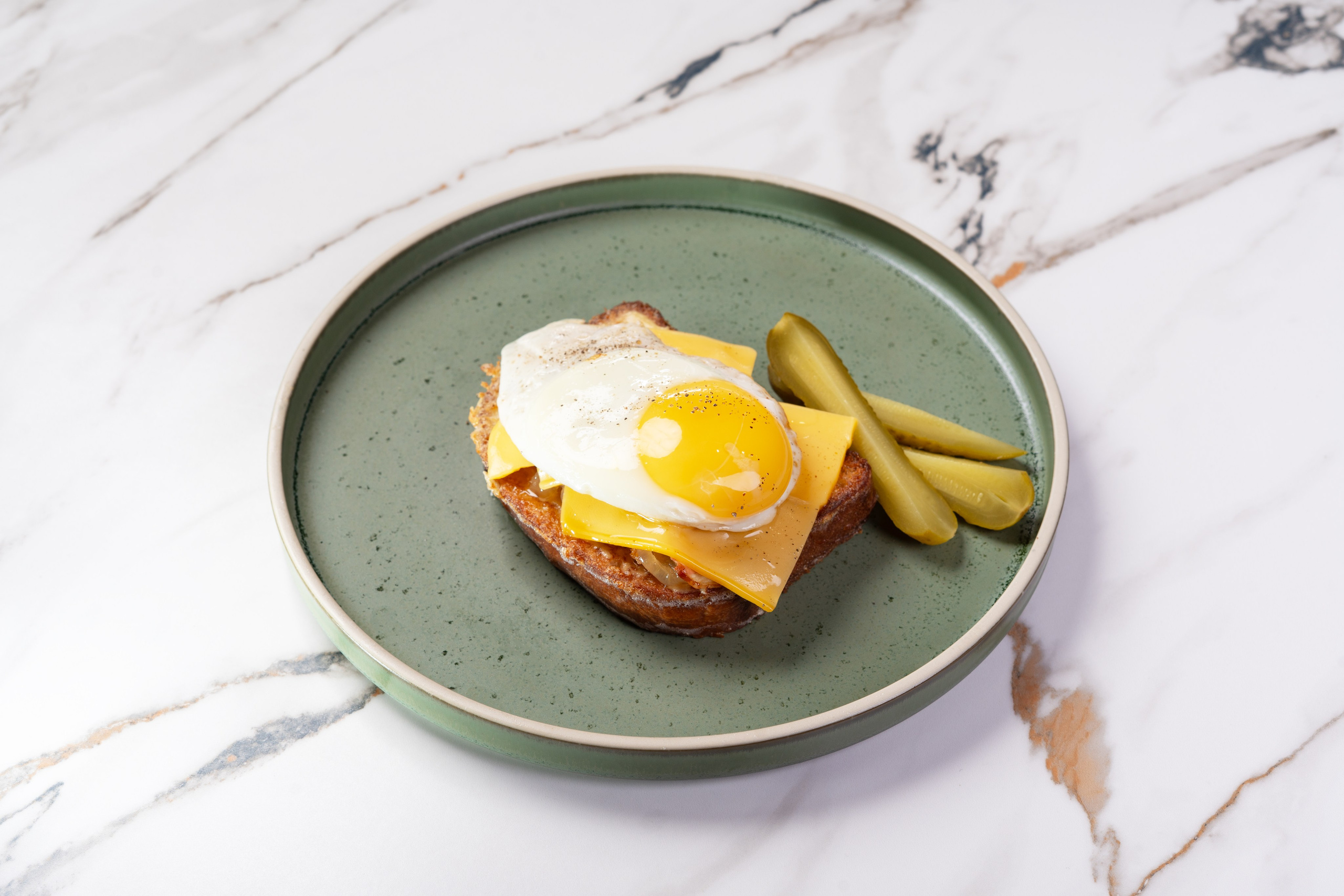 Луи, фото меню. Фотограф Ахмедов Эльдар Чита