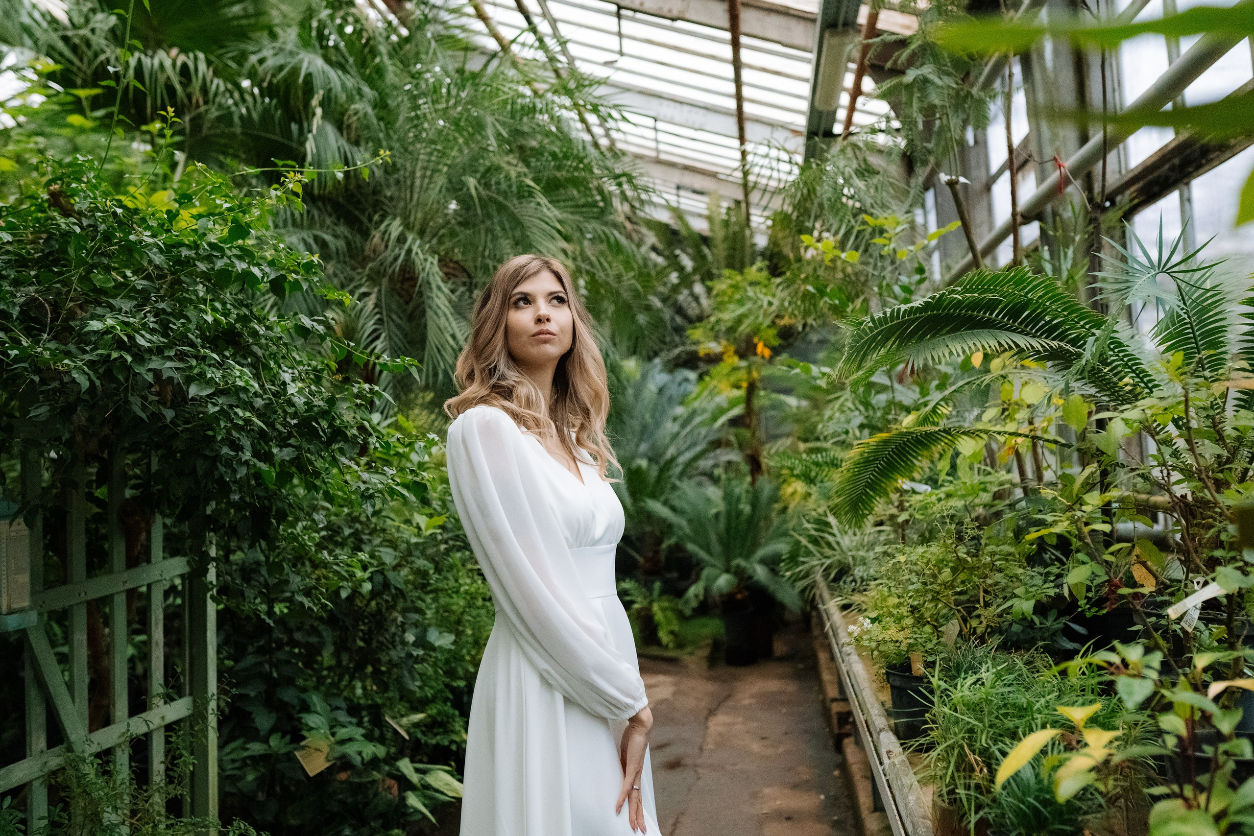 Свадебная фотосессия в оранжерее, Москва. Свадебный фотограф в Москве Анна Полушина