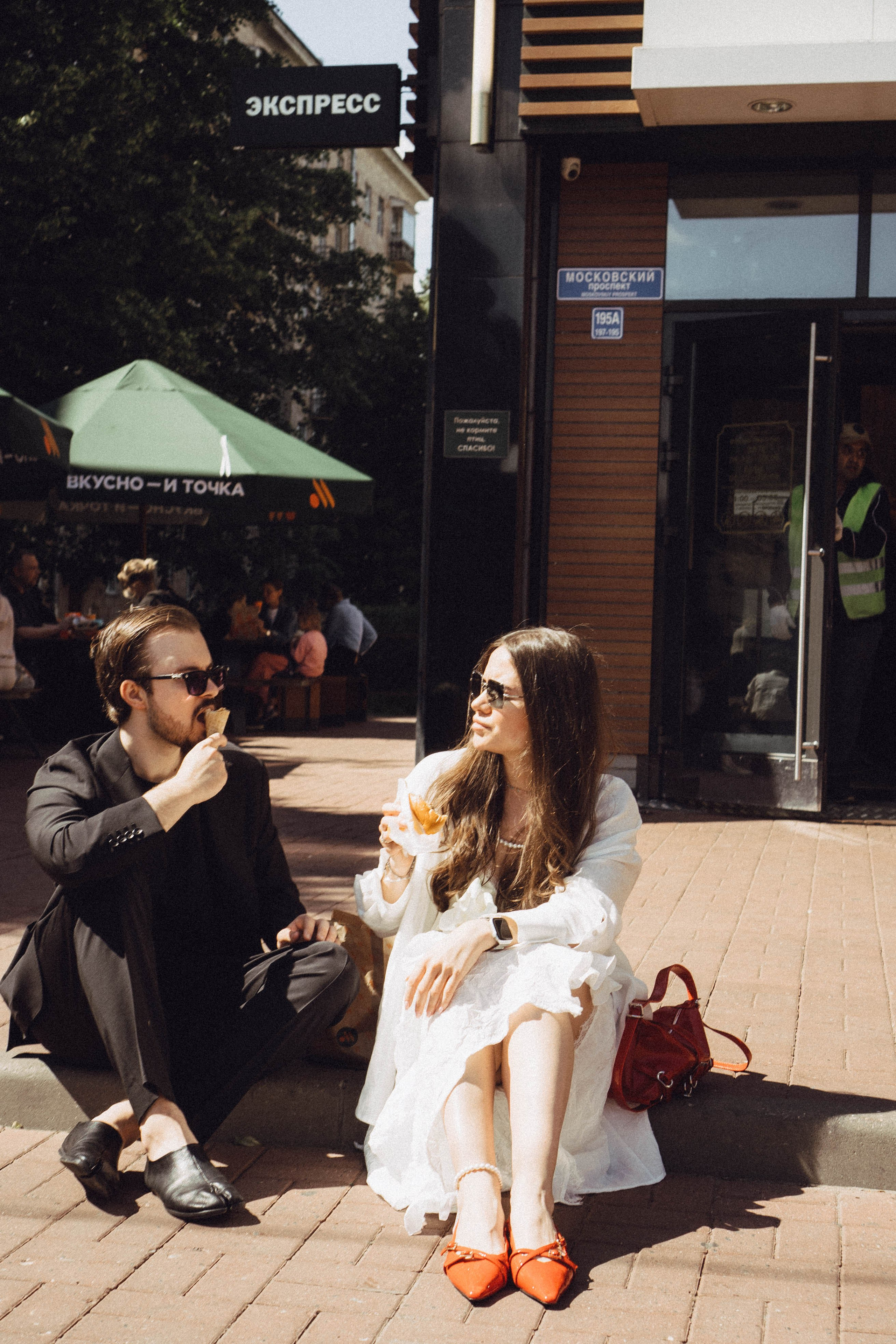 СВАДЕБНАЯ СЬЕМКА В ПАРКЕ ПОБЕДЫ И ПРОГУЛКА ПО МОСКОВСКОМУ ПРОСПЕКТУ. Профессиональный фотограф, Санкт-Петербург — Виктория Богомолова