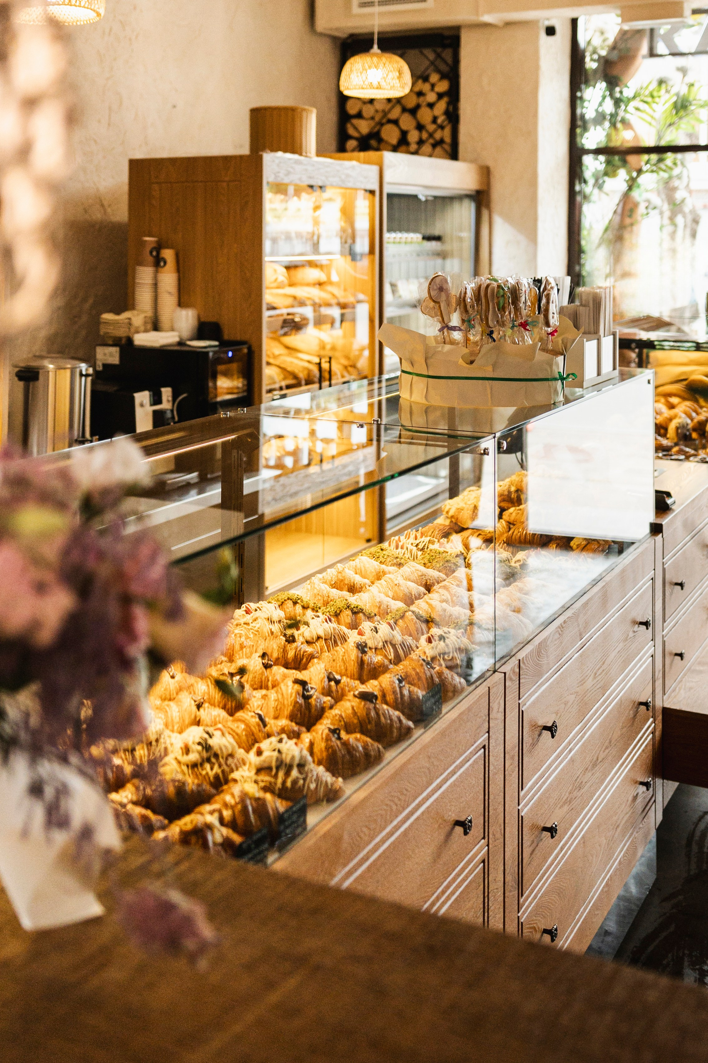 Витрины для пекарни. Фотограф Настя Конник | Пятигорск | Эльбрус | Домбай | Архыз