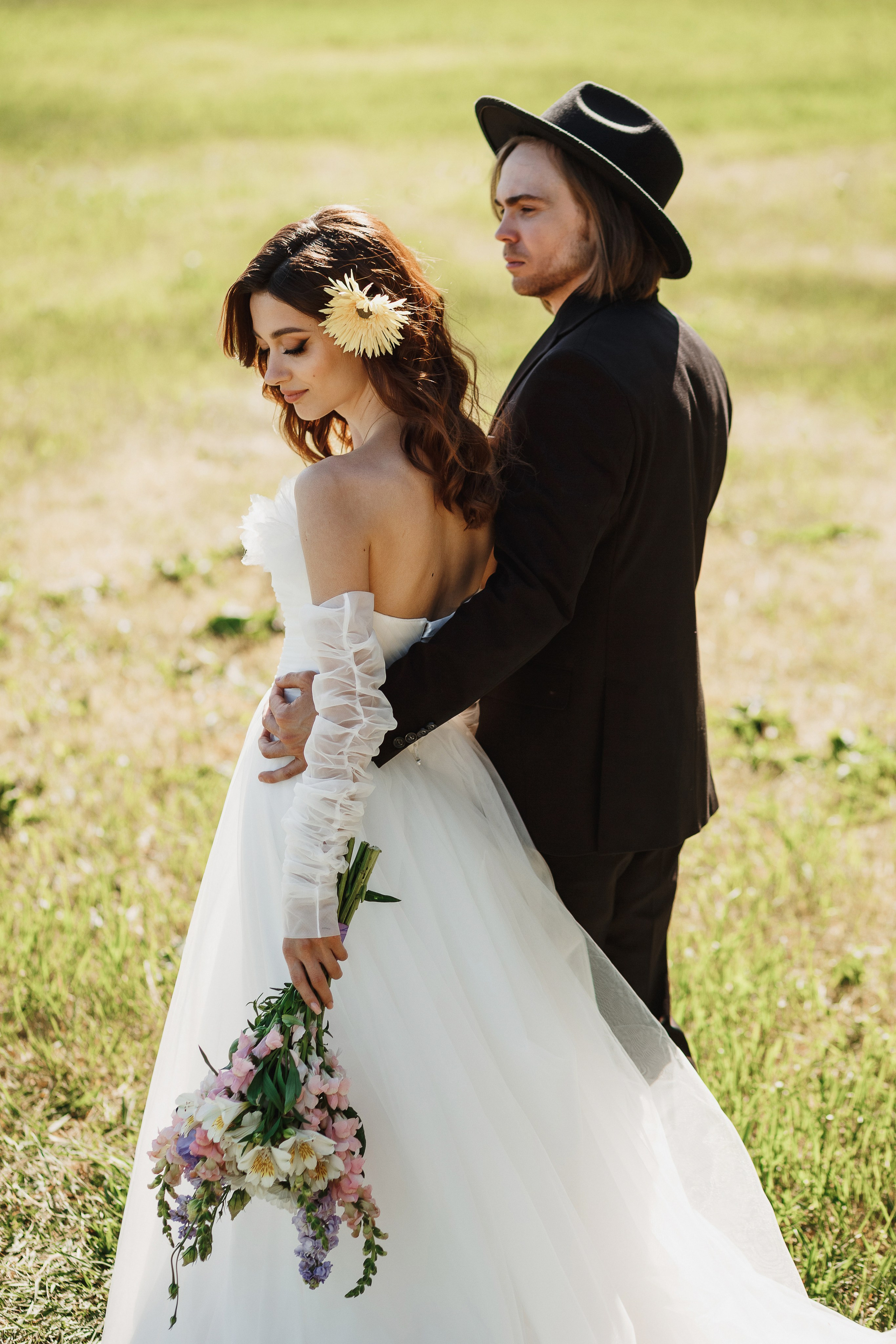 Свадебная фотосессия Михаила и Валерии на Чеховской набережной. Свадебный и семейный фотограф в Таганроге Бакарюк Антон