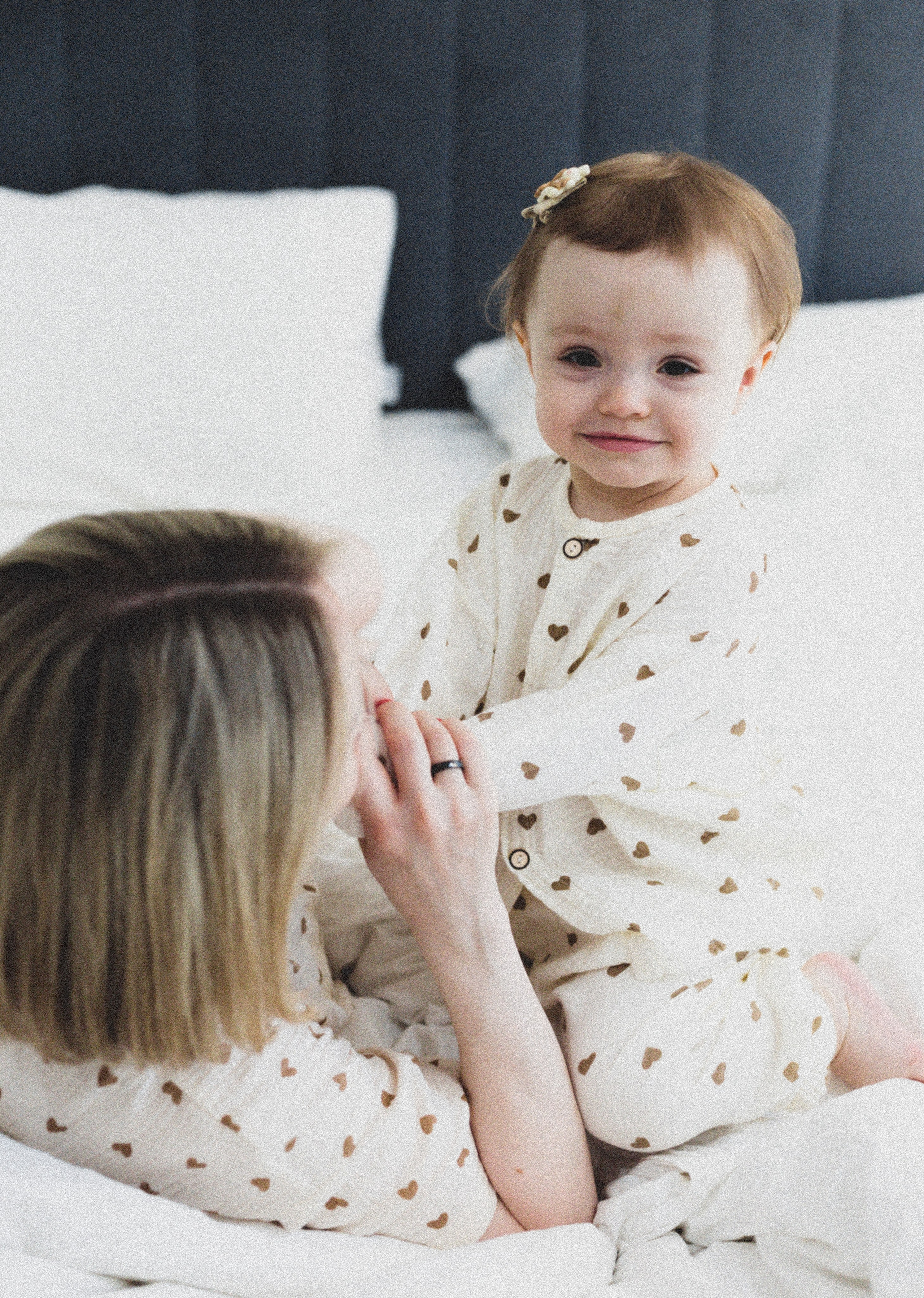 Мама и малыш lifestyle. Фотограф беременных и новорождённых в Краснодаре