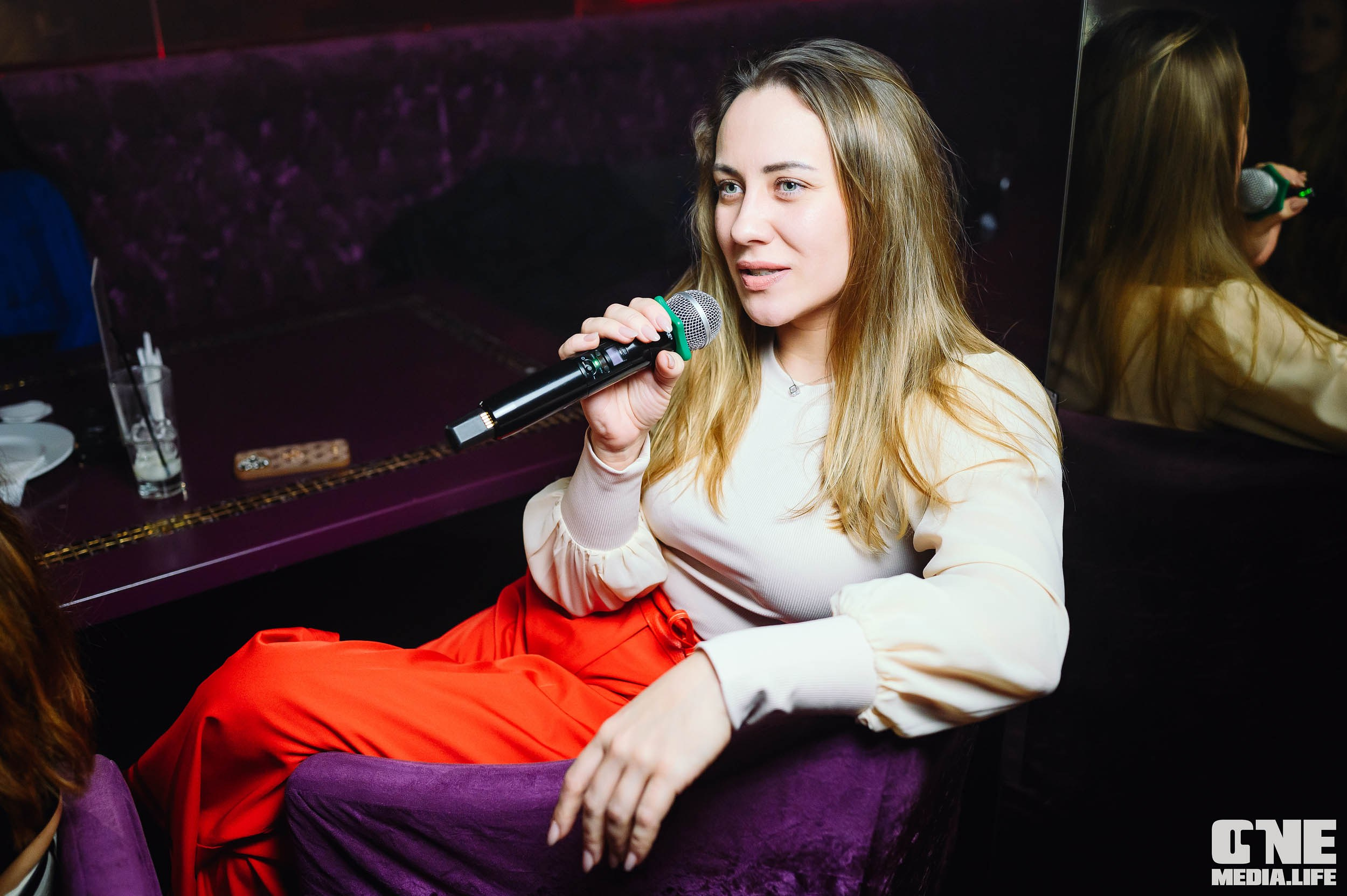 Фотоотчет из караоке-клуба Эйфория. One Media Life: фоторепортажи, фотоотчеты с мероприятий и заведений