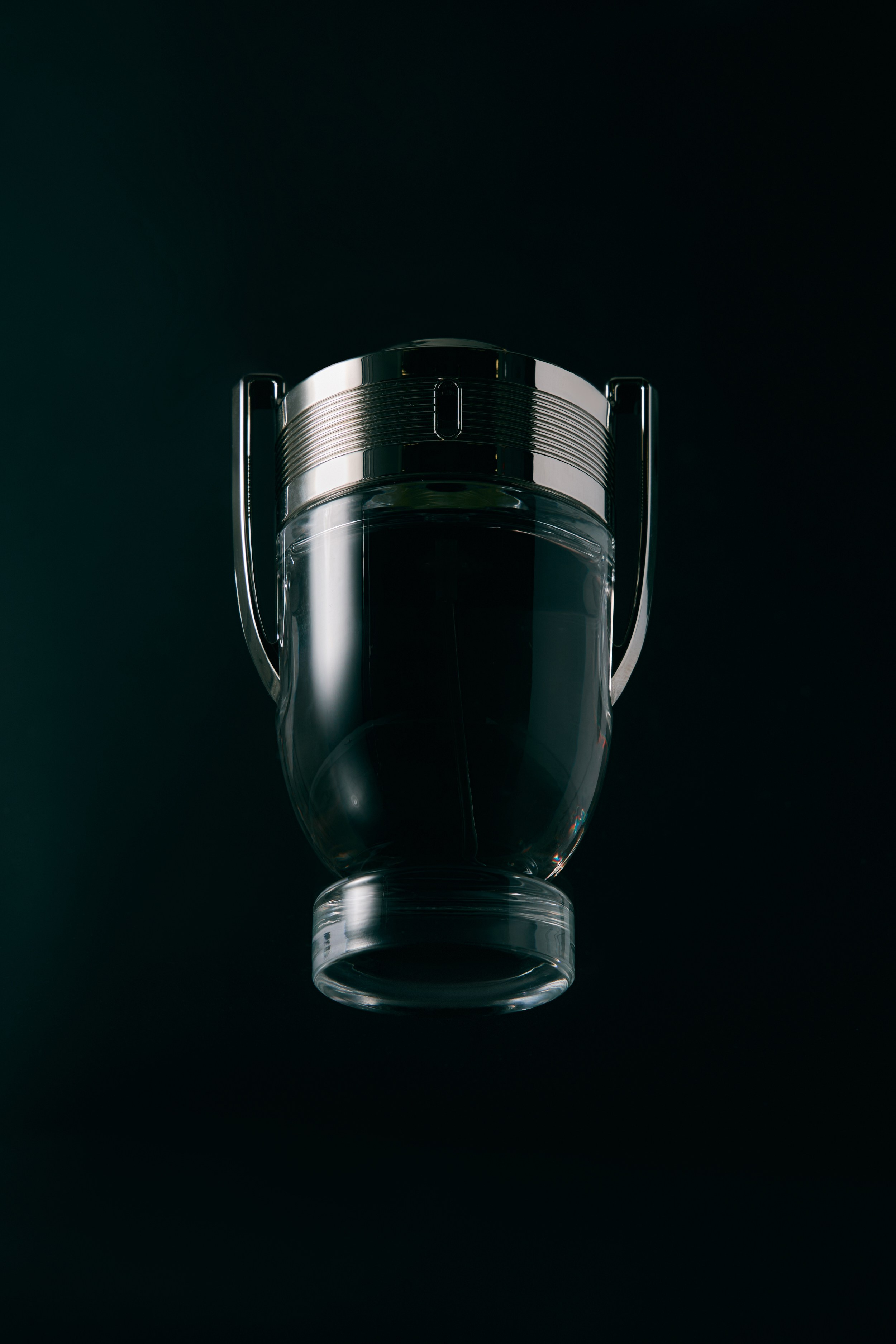 Men’s Perfume. Commercial fashion and reportage photographer in Moscow|Dubai Egor Melikhov