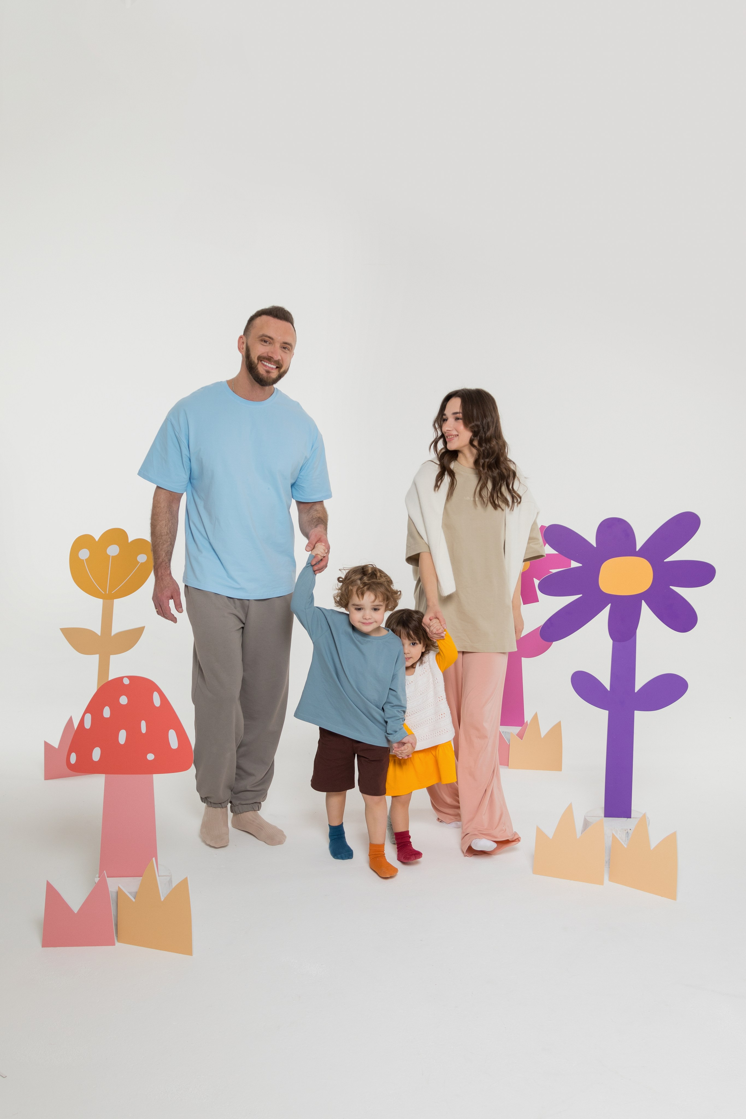 Имиджевая и каталожная съёмка для бренда детских пазлов. Детский и контент фотограф Надя Волкова Санкт-Петербург