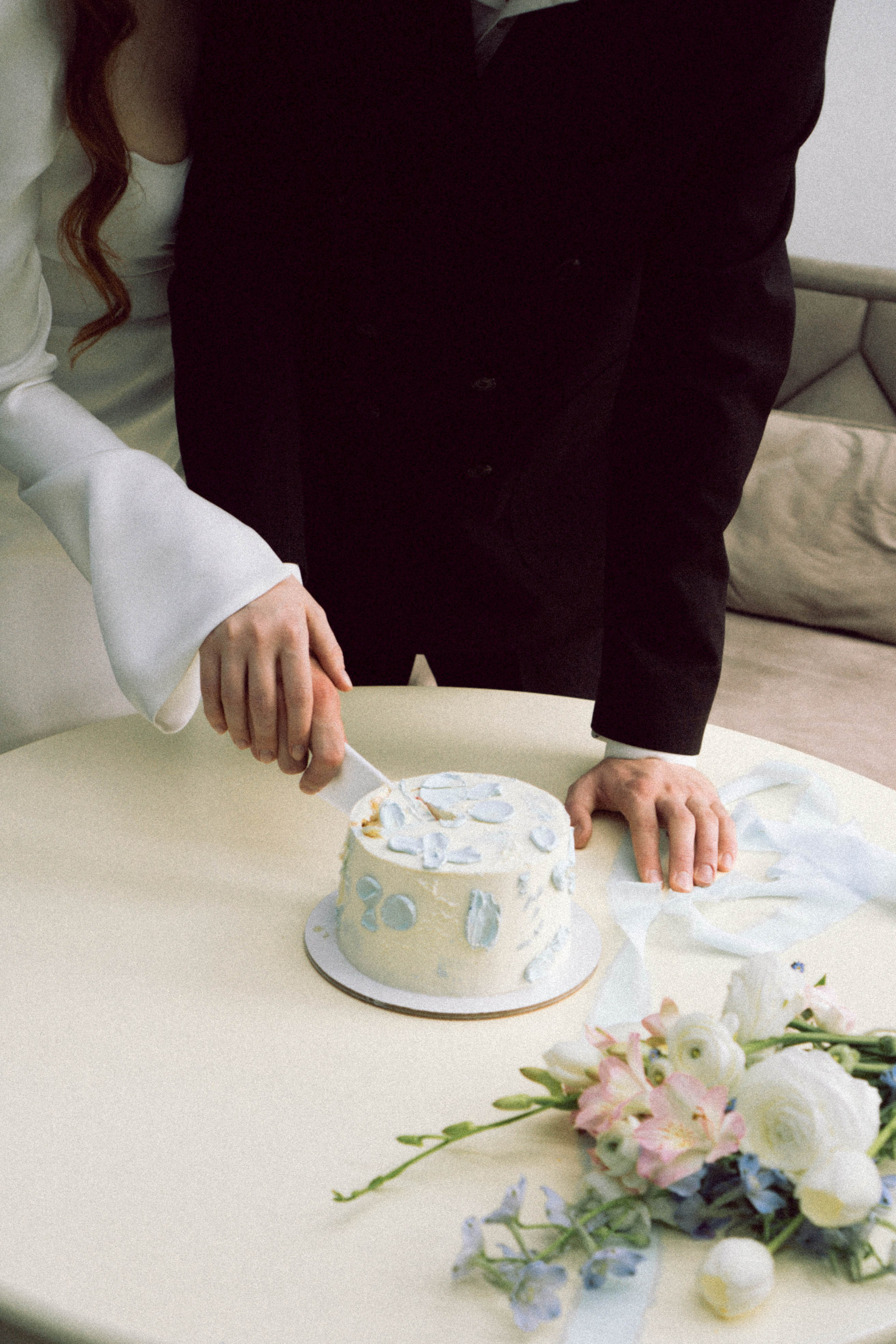 СВАДЕБНАЯ СЬЕМКА В ОТЕЛЕ. СБОРЫ ЖЕНИХА И НЕВЕСТЫ И ТАКЖЕ ТОР И ПОДГОТОВКА К ПРОГУЛКЕ. Профессиональный фотограф, Санкт-Петербург — Виктория Богомолова