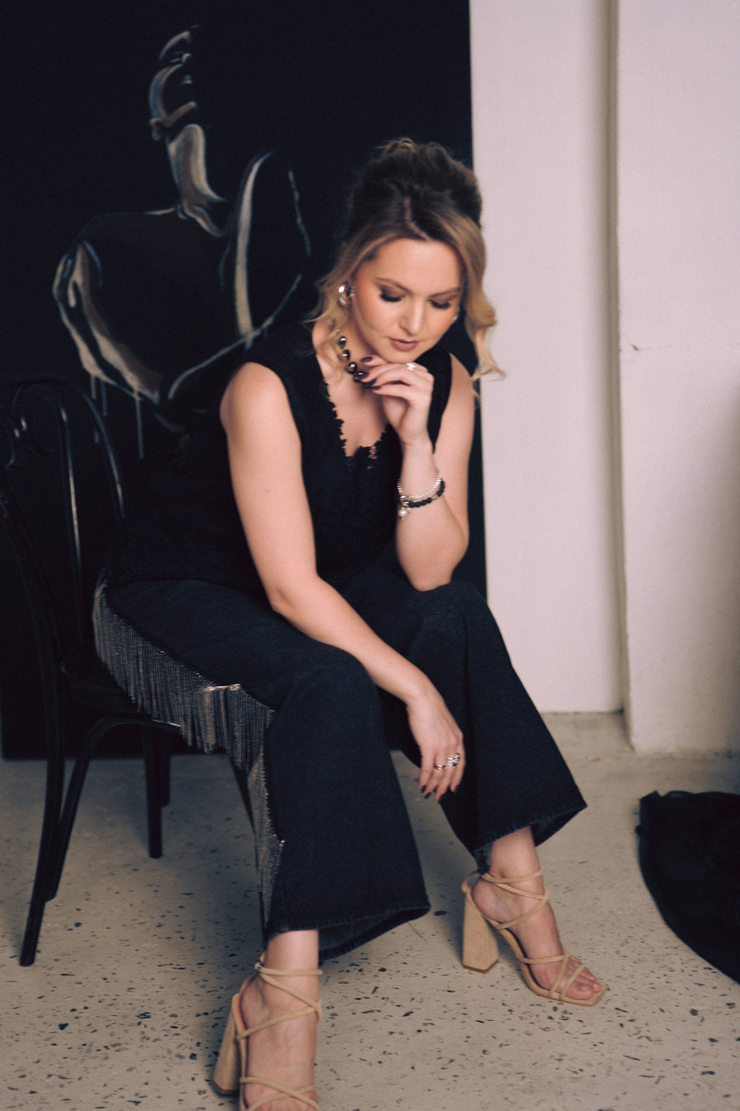 НОВОГОДНЯЯ ФОТОСЕСИИЯ В СТУДИИ ДЛЯ ДЕВУШКИ И ПРОГУЛКА ПО ЧЕРНЫШЕВСКОЙ. Профессиональный фотограф, Санкт-Петербург — Виктория Богомолова