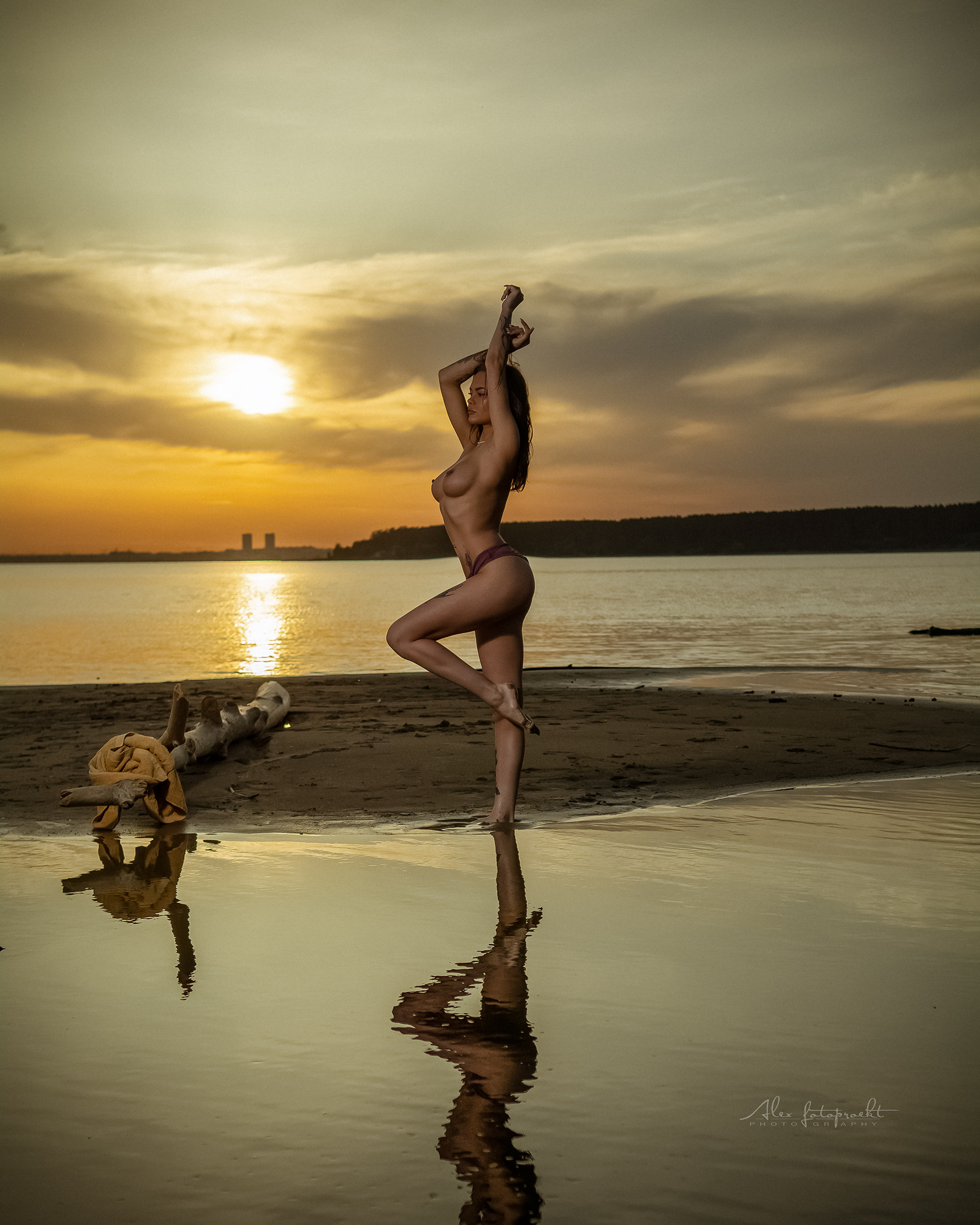 Пляжи, Море, Закат. Fitness, PoleDance и Nude-art фотограф в Новосибирске Александр Коркин