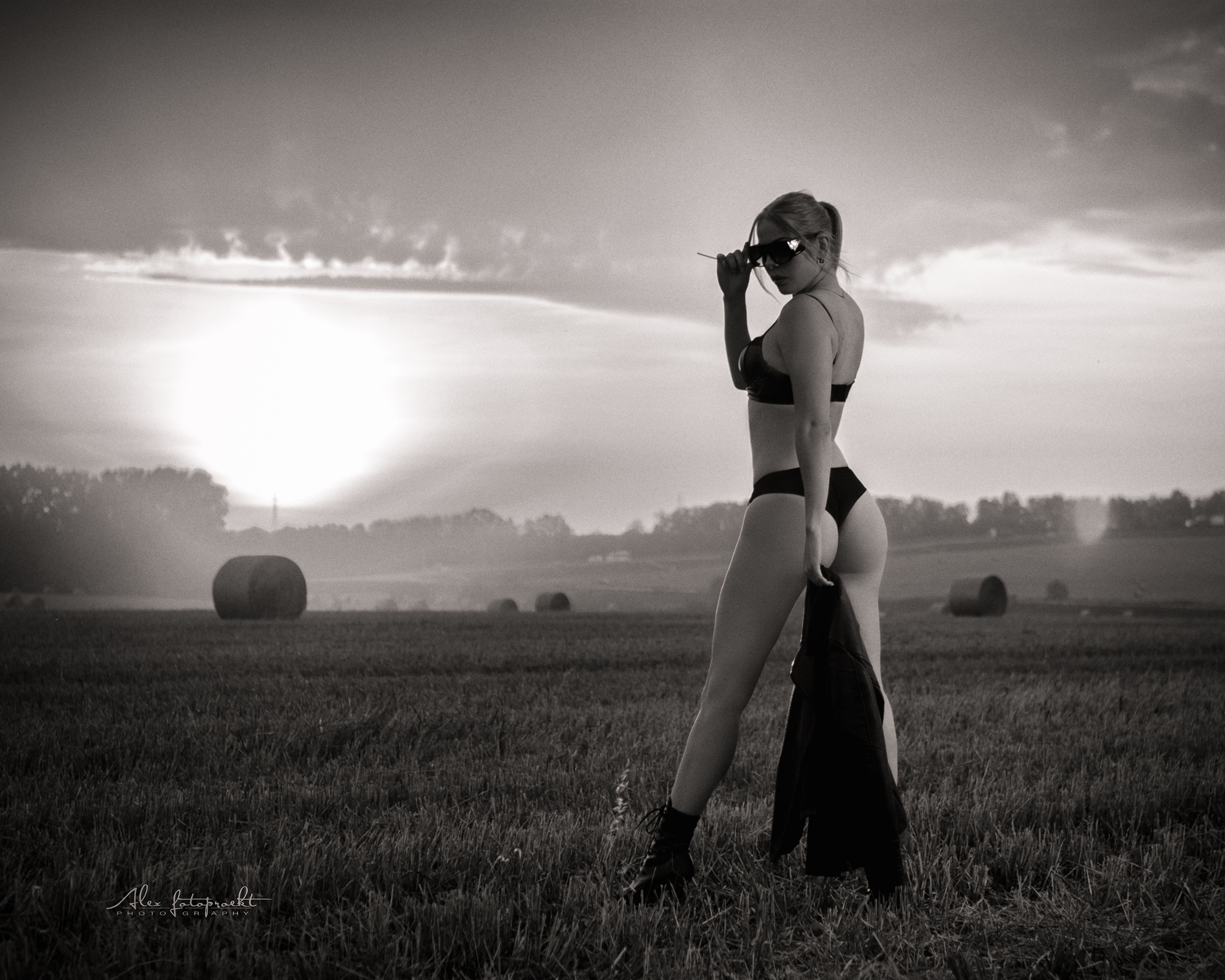 Nude photo. Fitness, PoleDance и Nude-art фотограф в Новосибирске Александр Коркин