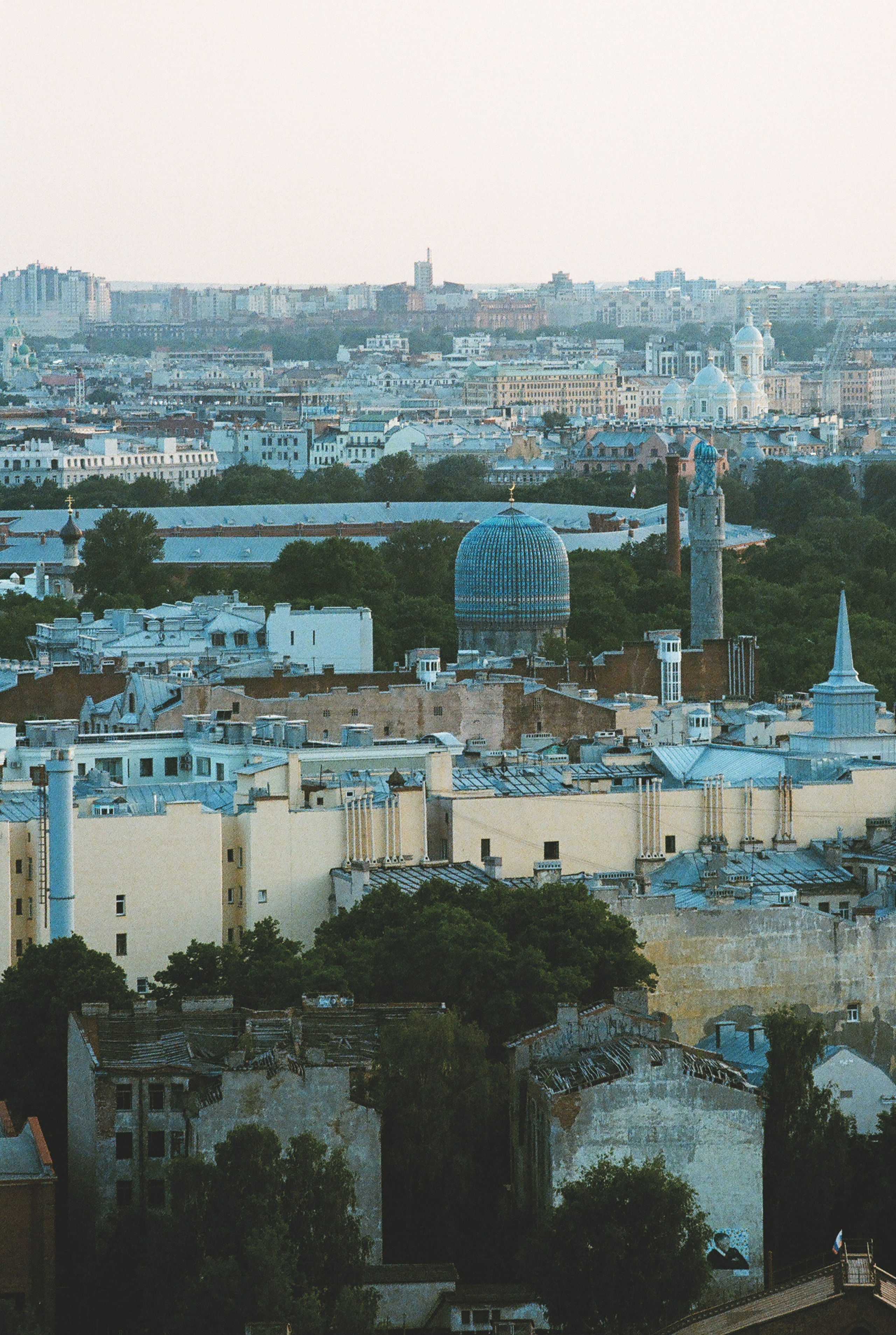 Фотографии цветные. Свадебный и семейный пленочный фотограф в Петербурге Истомина Ирина