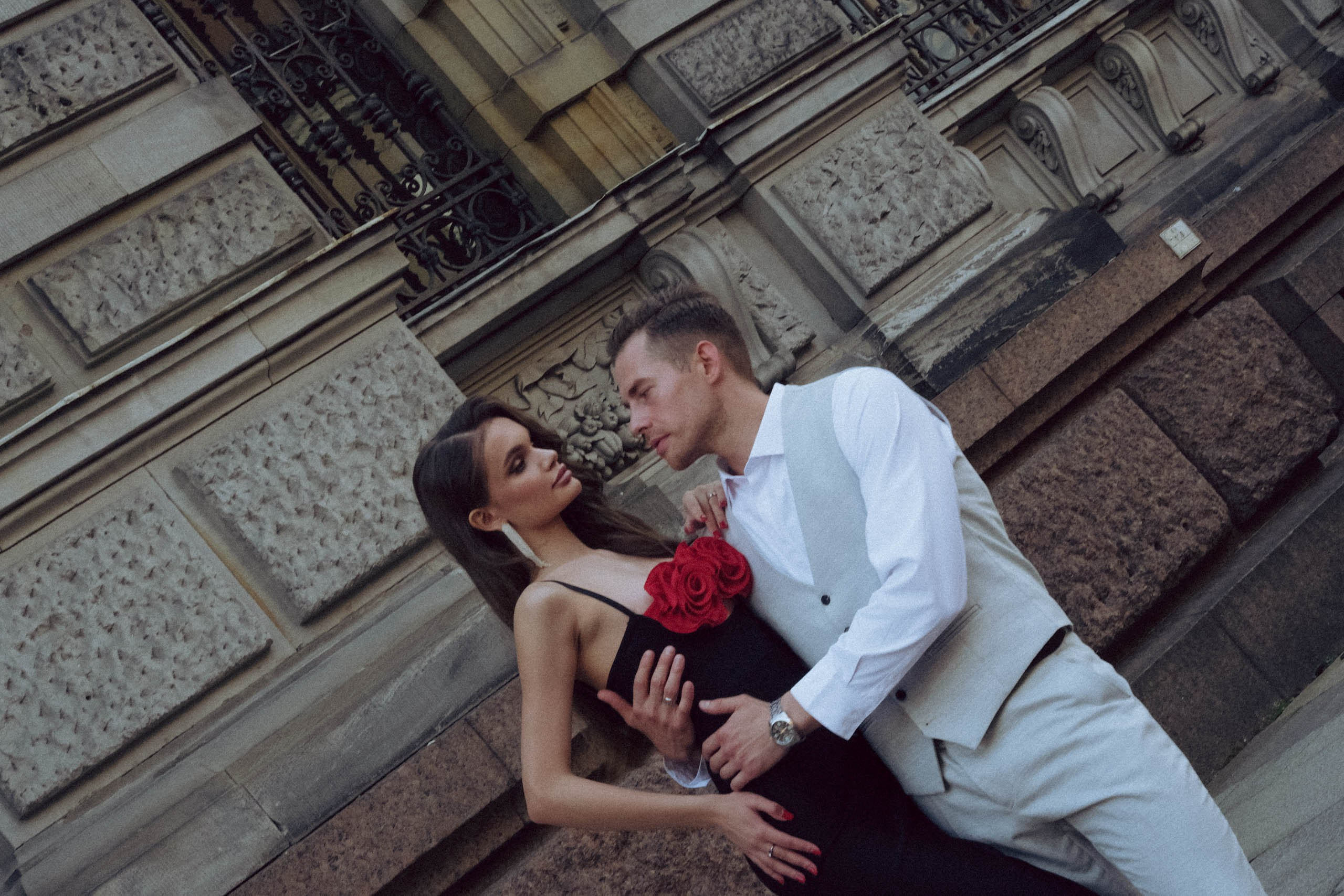 СВАДЕБНАЯ ПРОГУЛКА ВОЗЛЕ АКАДЕМИИ ШТИГЛИЦА. Профессиональный фотограф, Санкт-Петербург — Виктория Богомолова