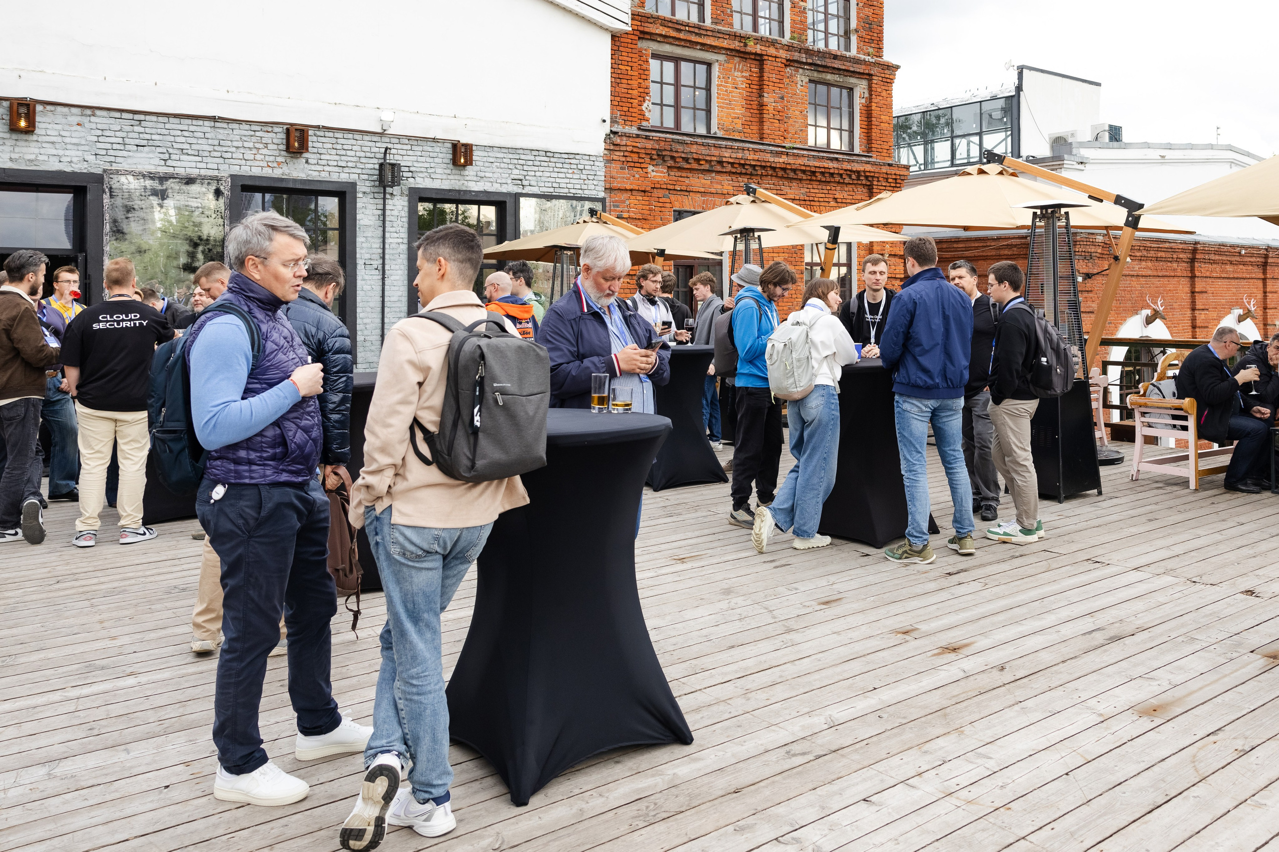 Cloud Security Day. Свадебный репортажный фотограф в Москве