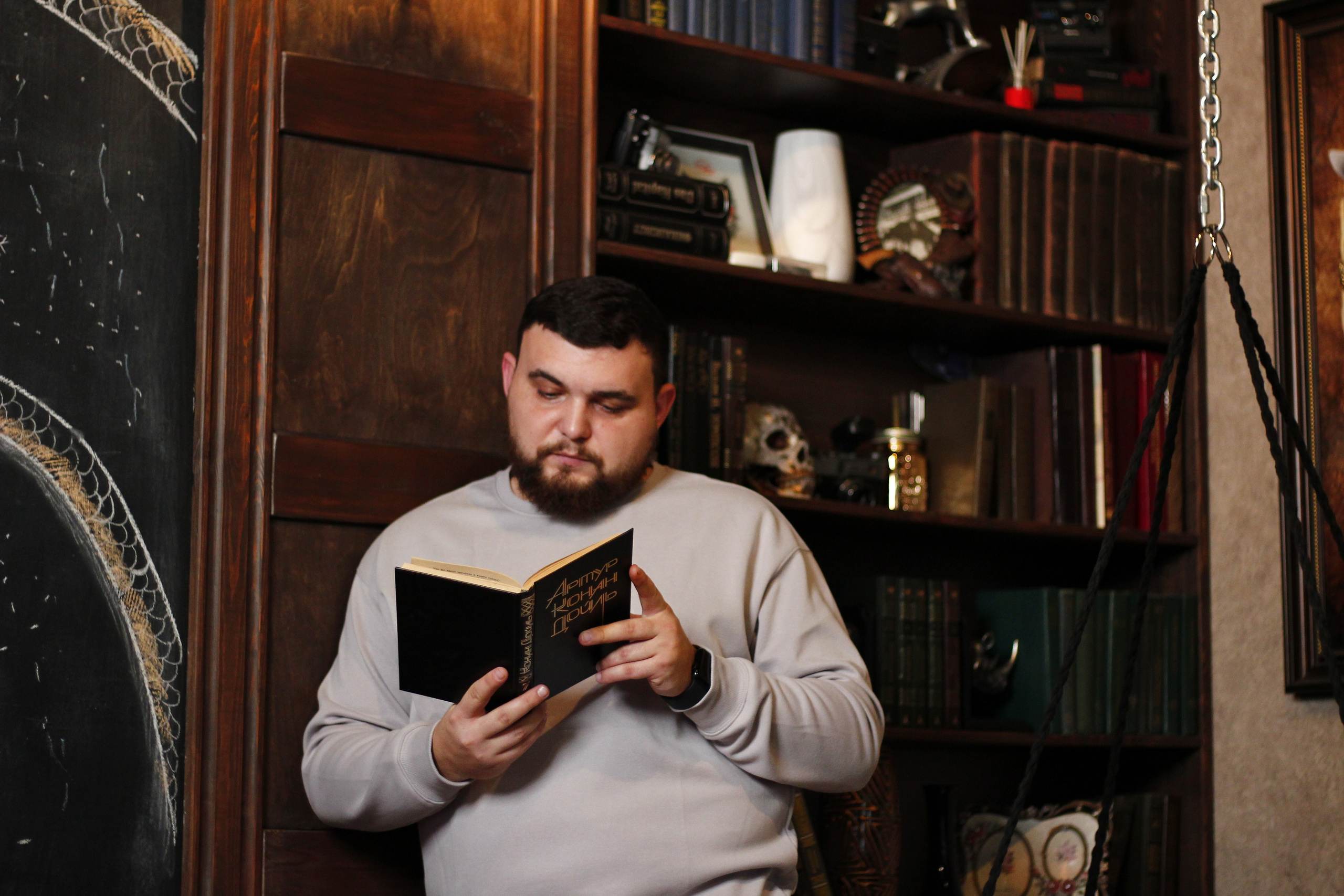 Фотосессия Даниила в фотостудии. Твой фотограф и видеограф в Тюмени — Сергей Бизин